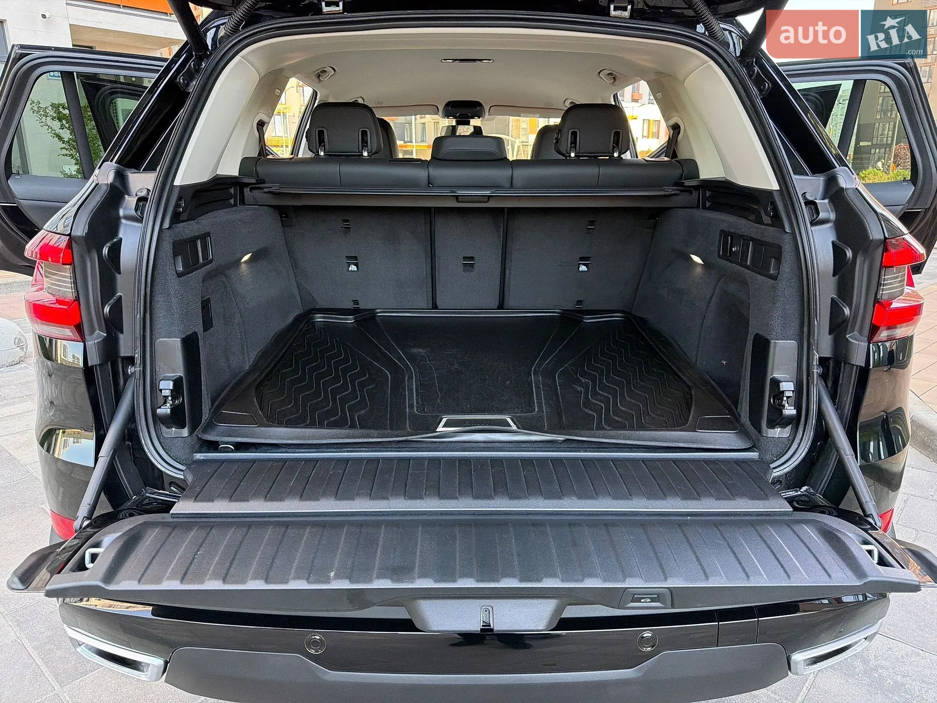 2021 BMW X5 - мініатюра 29