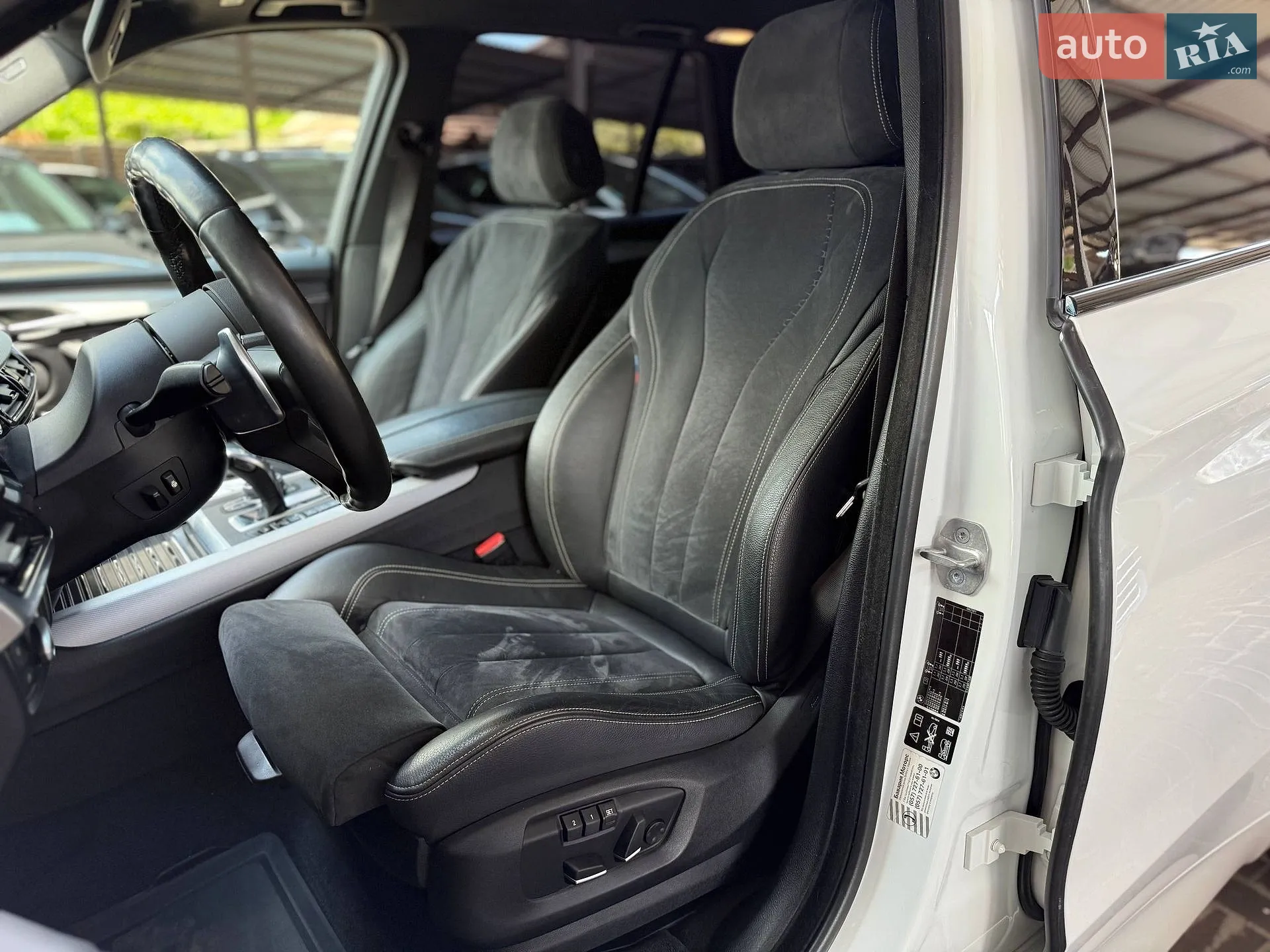 2017 BMW X5 - мініатюра 17