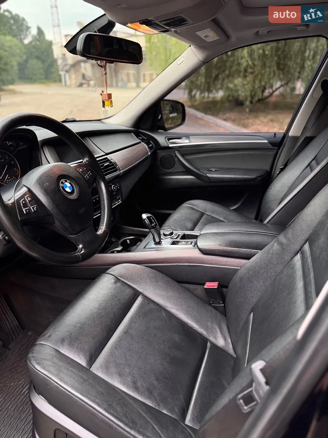 2010 BMW X5 - мініатюра 15