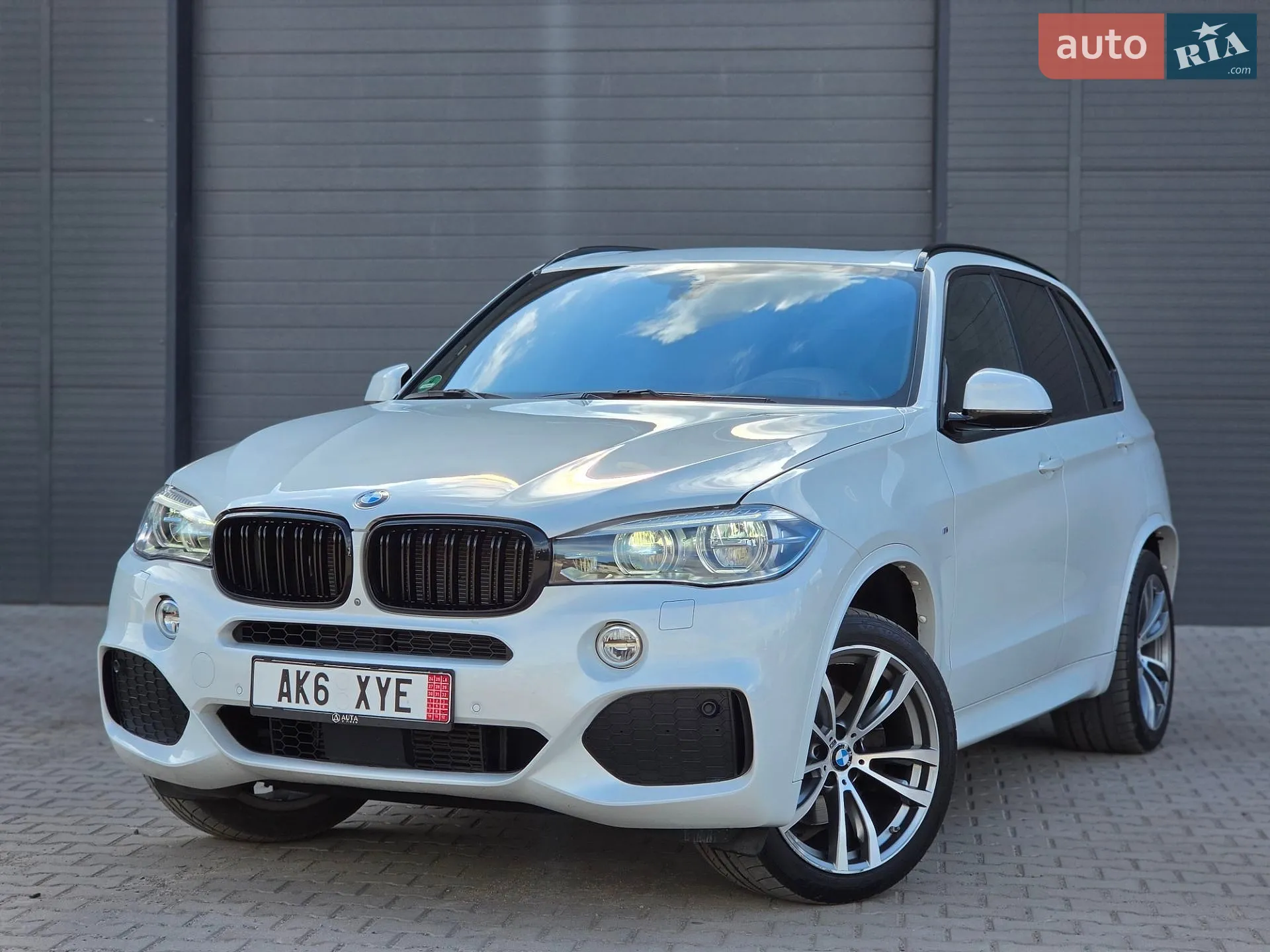 2017 BMW X5 - мініатюра 3
