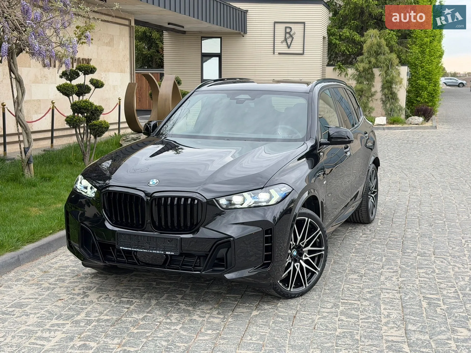 2025 BMW X5 - мініатюра 10
