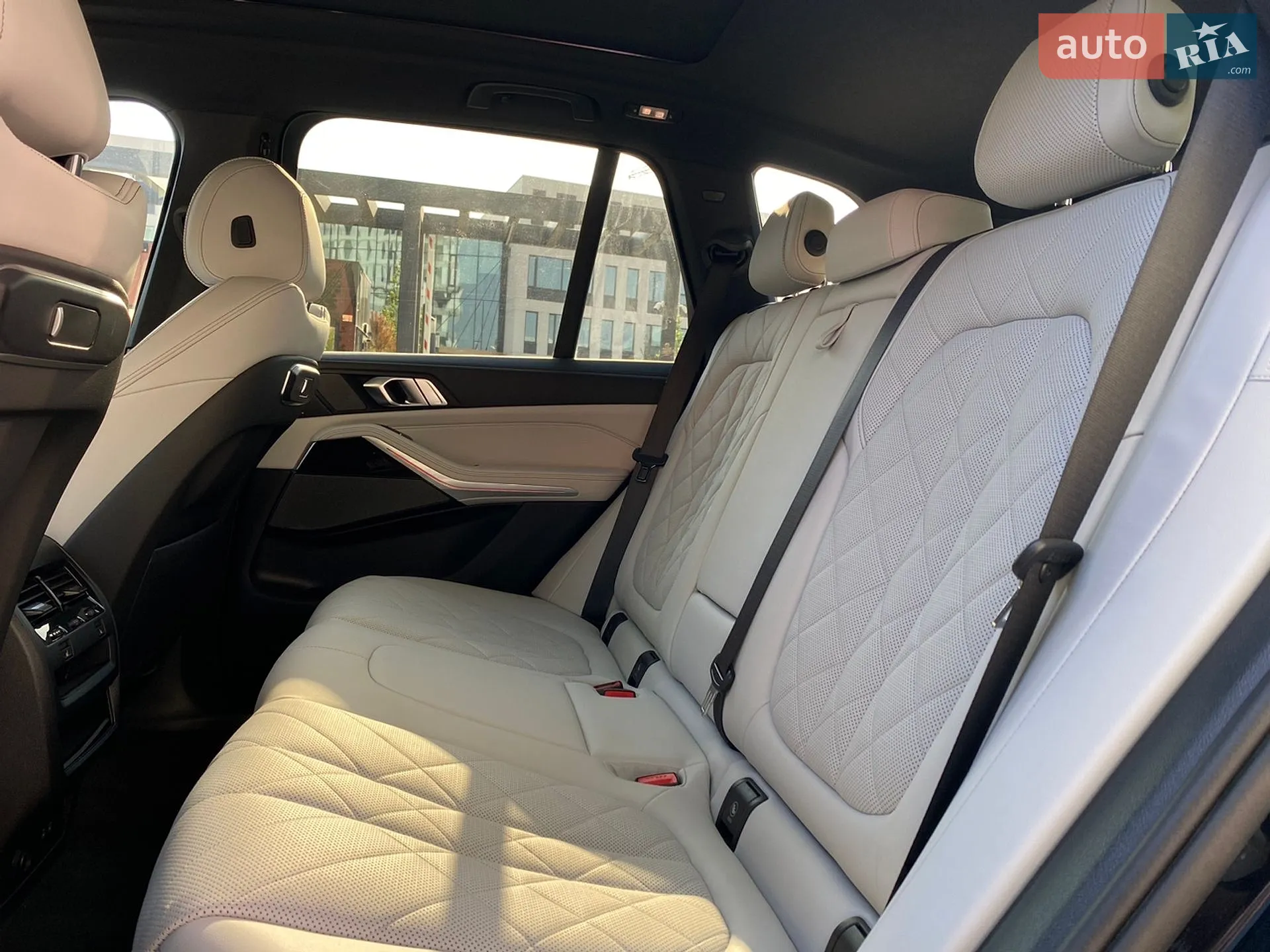 BMW X5 2024 VIN 5UX23EU08R9V18887 фото оголошення 27 з 37