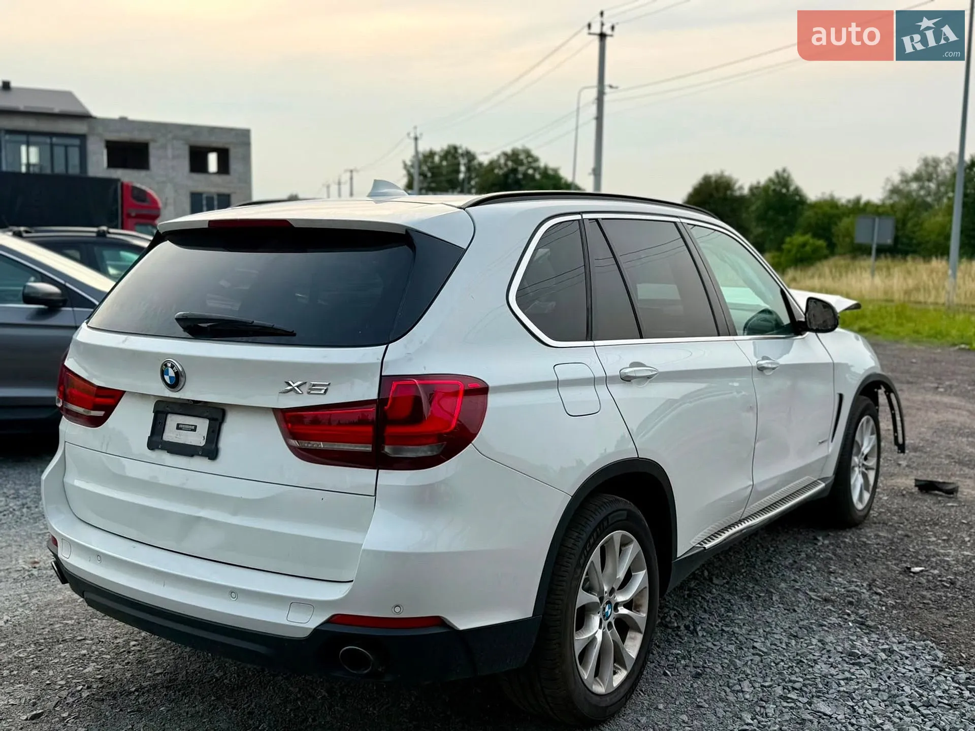 2016 BMW X5 - мініатюра 2