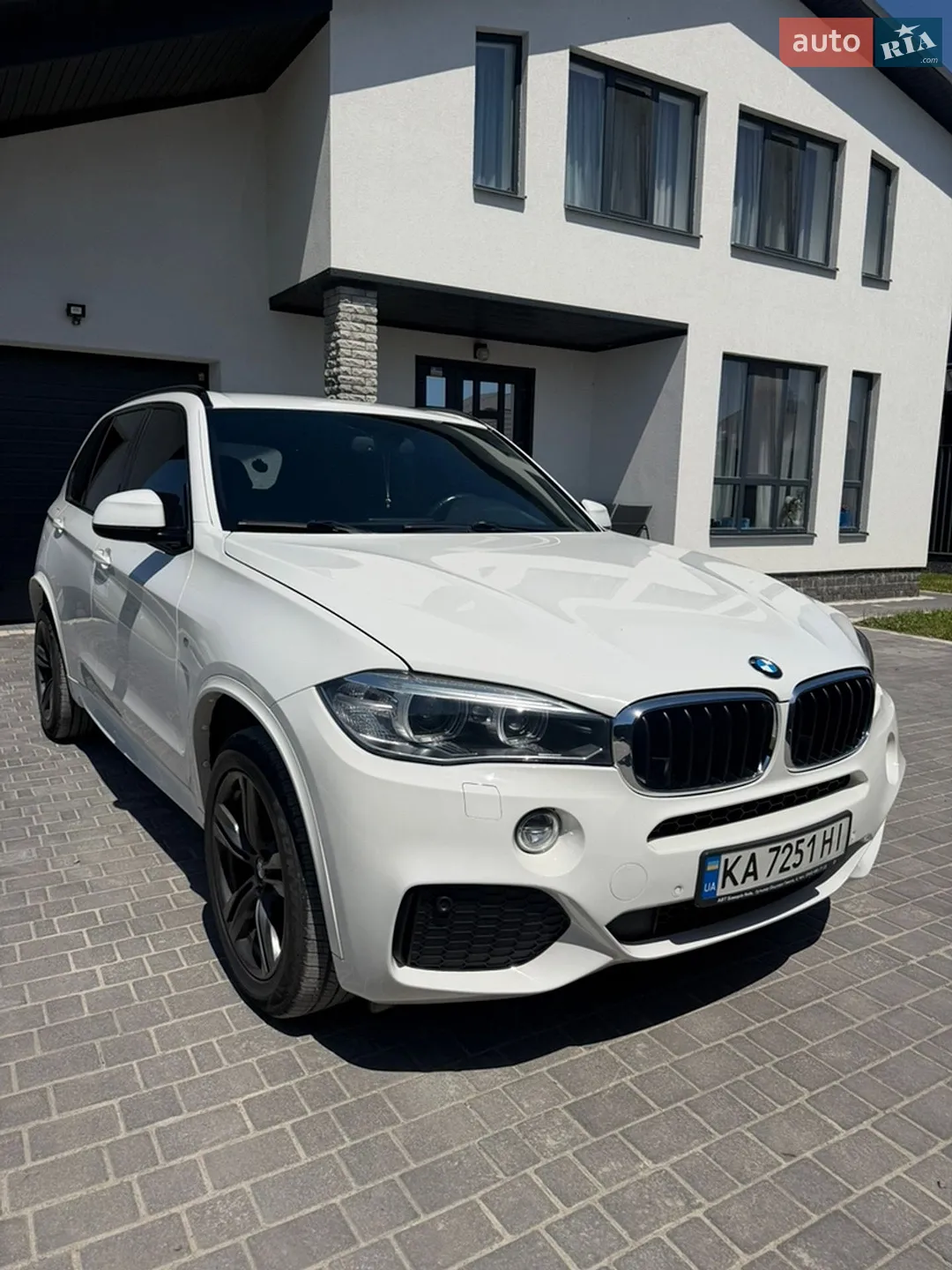2016 BMW X5 - мініатюра 2