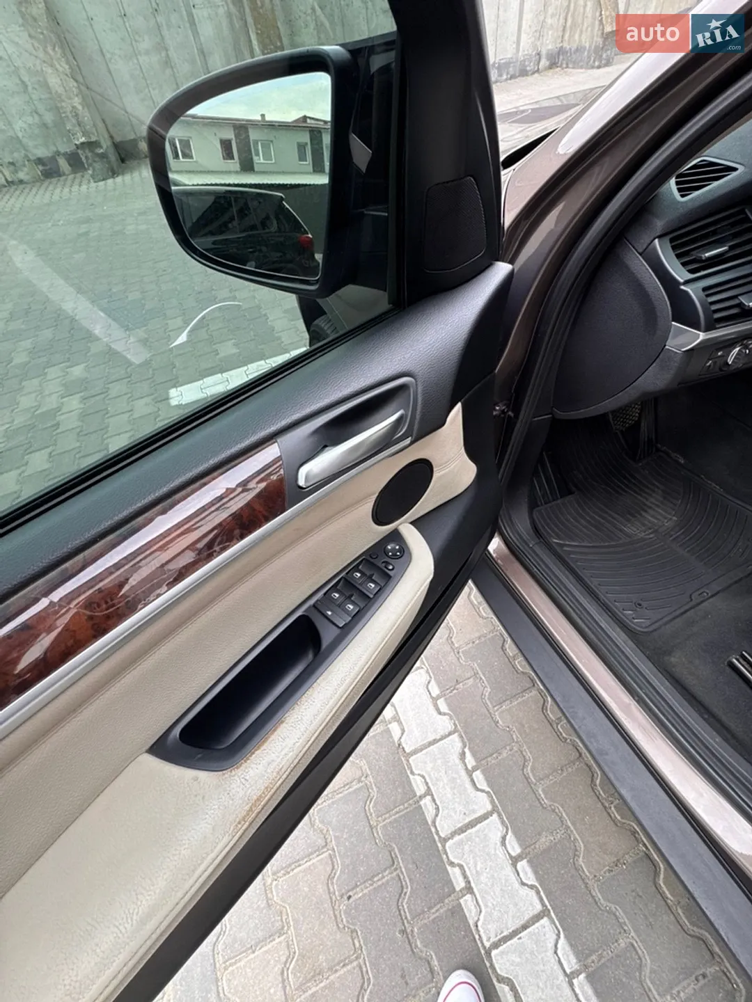 2011 BMW X5 - мініатюра 15