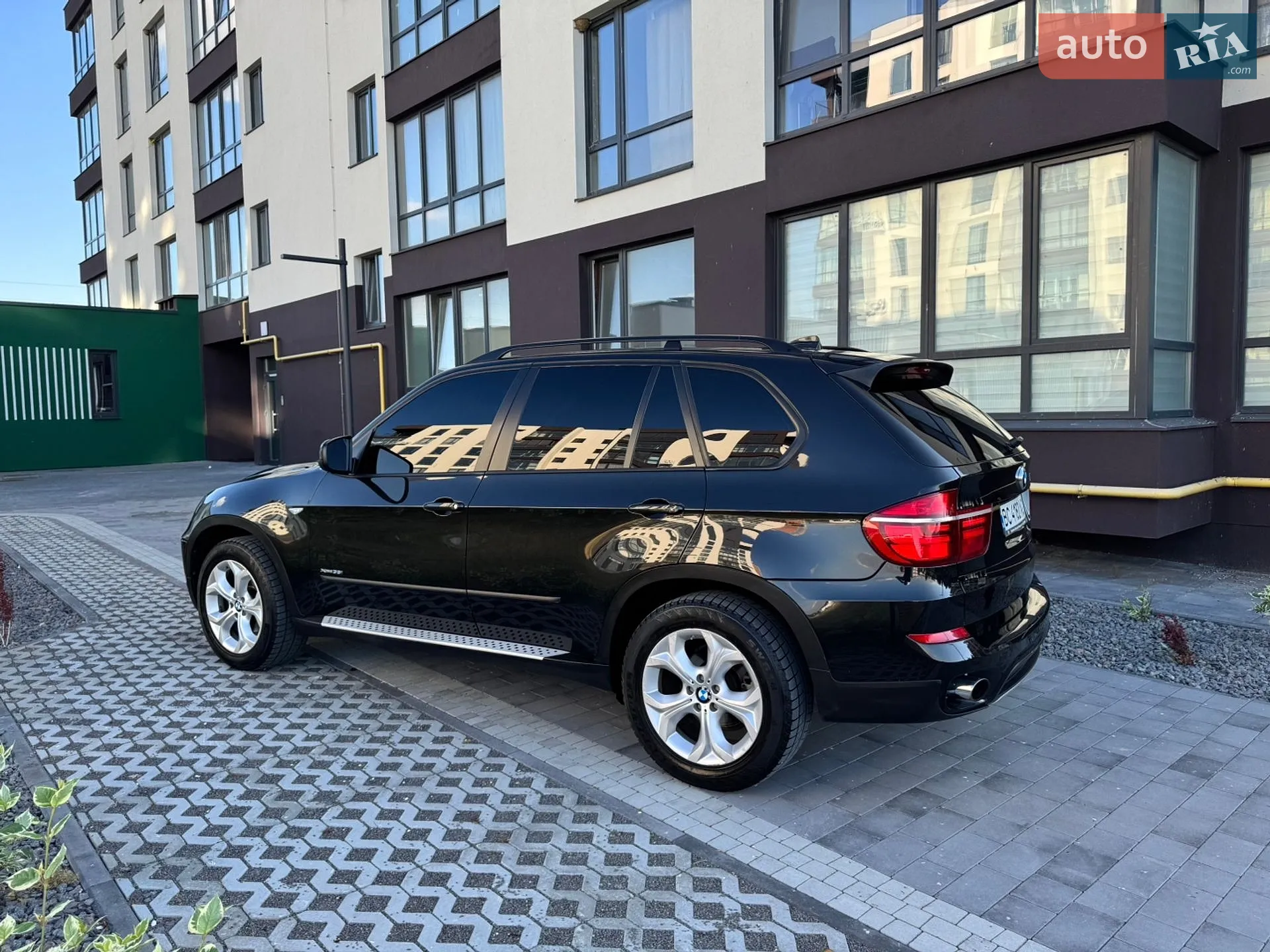 2010 BMW X5 - мініатюра 8