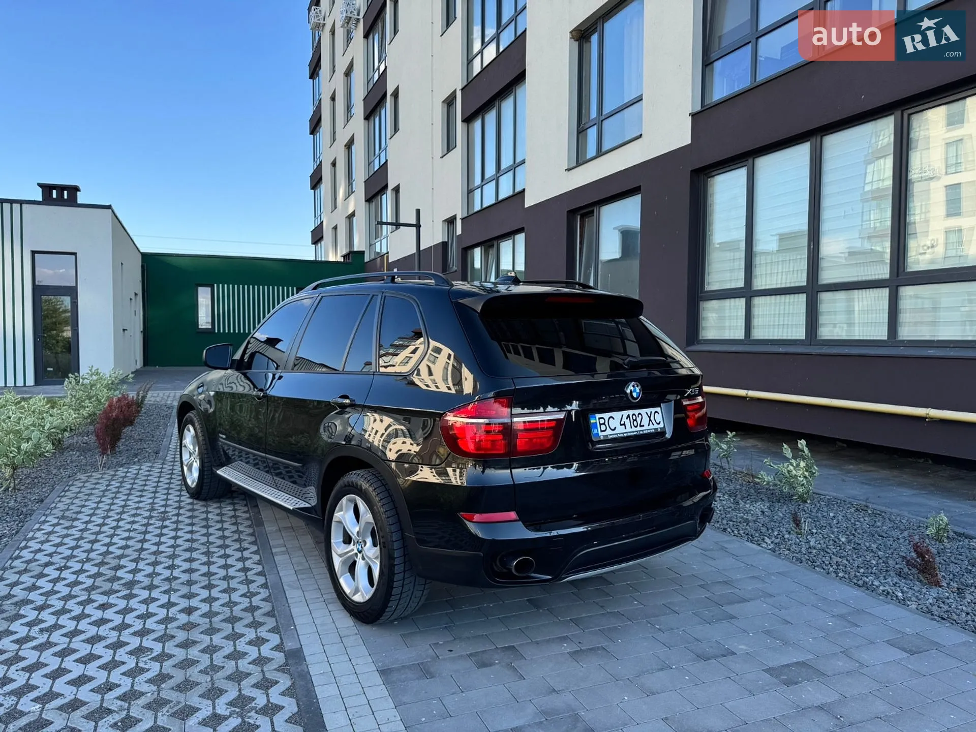 2010 BMW X5 - мініатюра 10