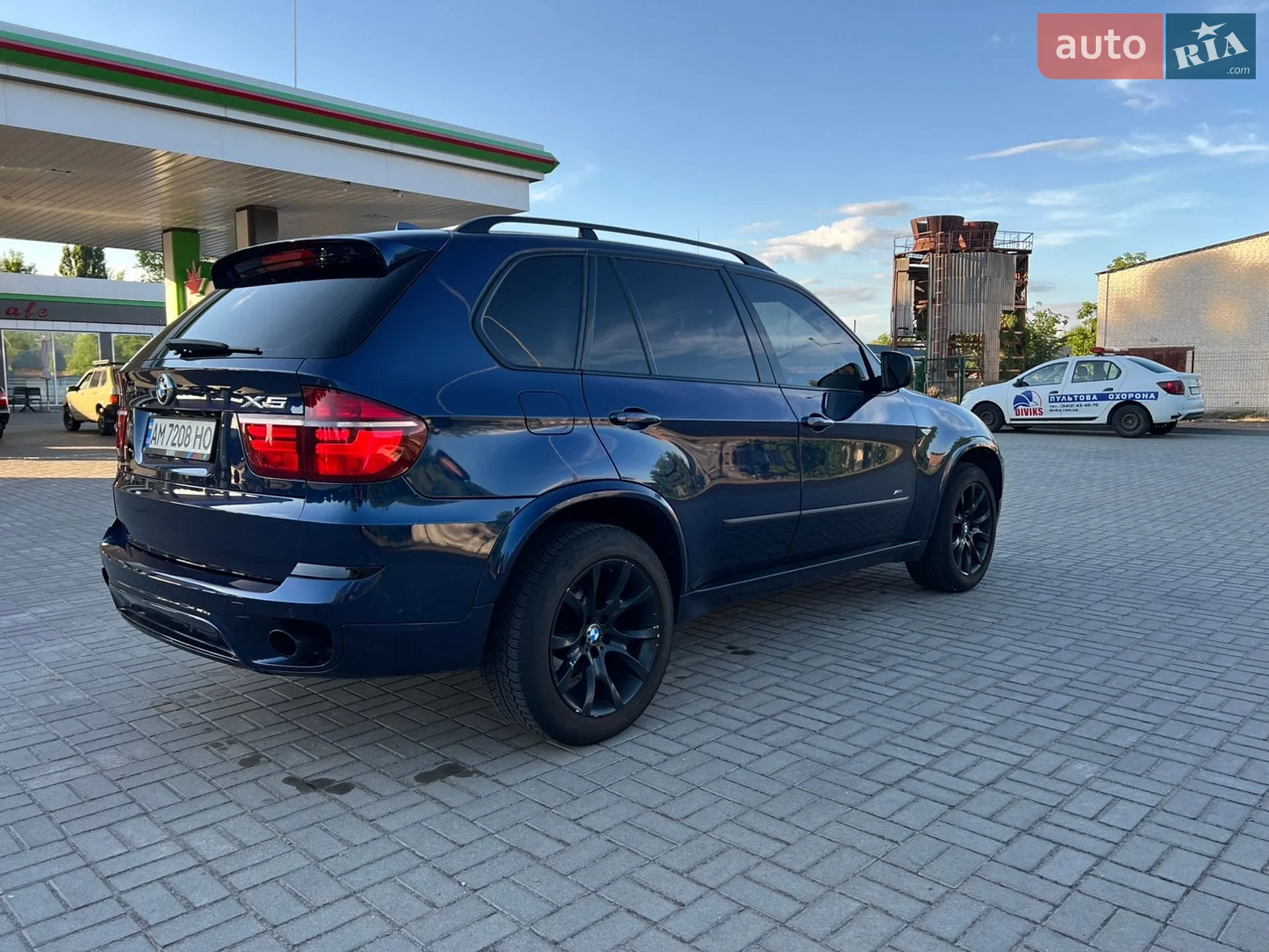 2010 BMW X5 - мініатюра 9