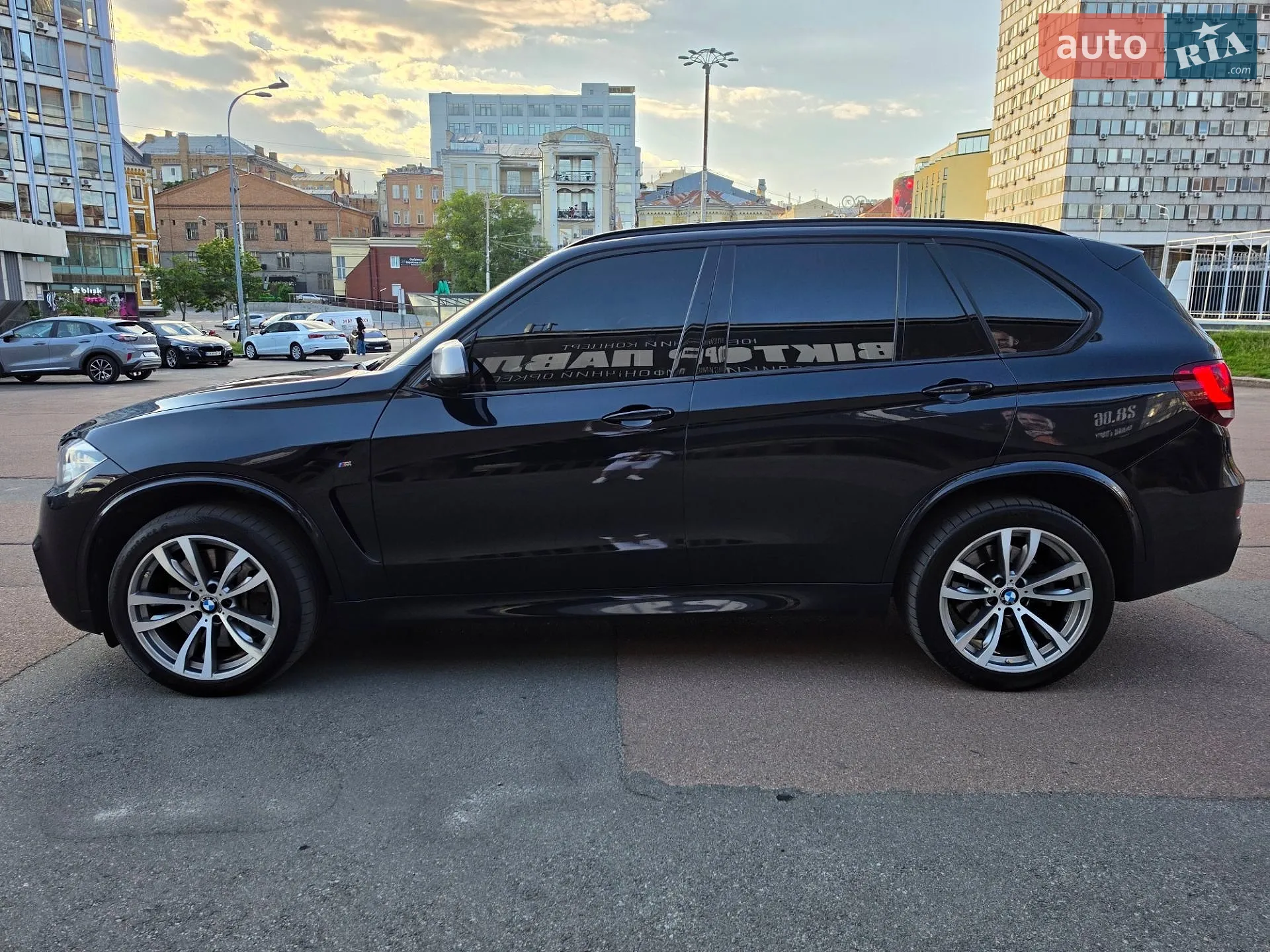2016 BMW X5 - мініатюра 2