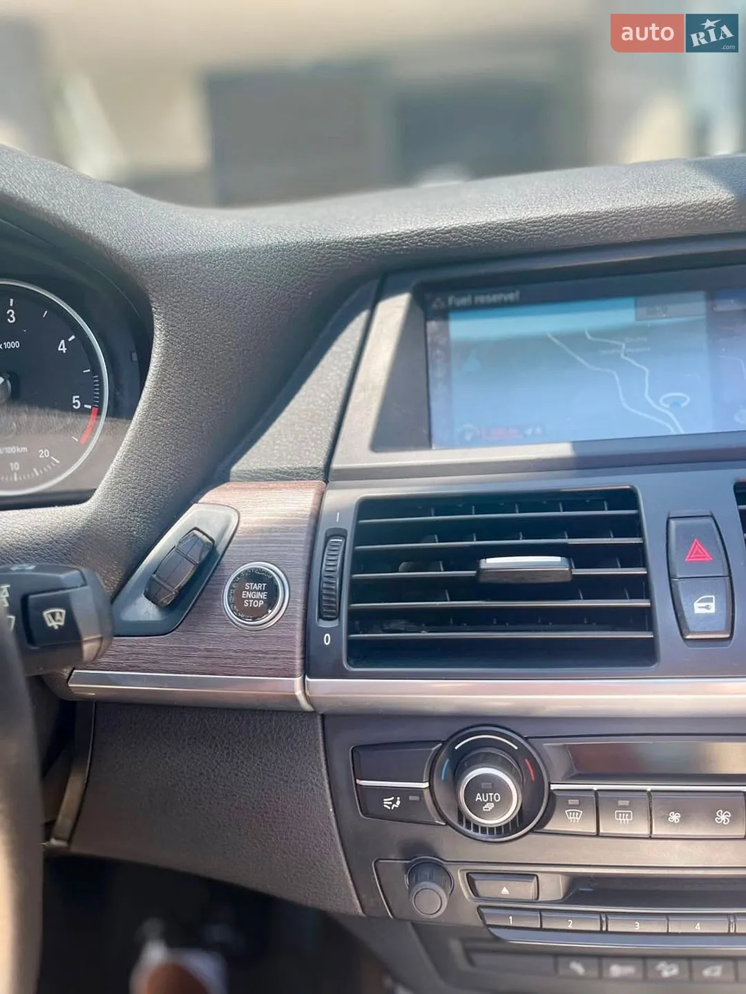 2010 BMW X5 - мініатюра 18