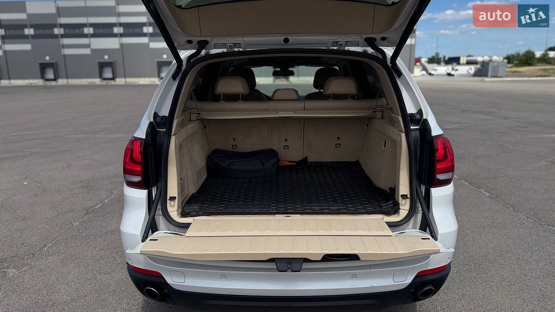 2015 BMW X5 - мініатюра 12