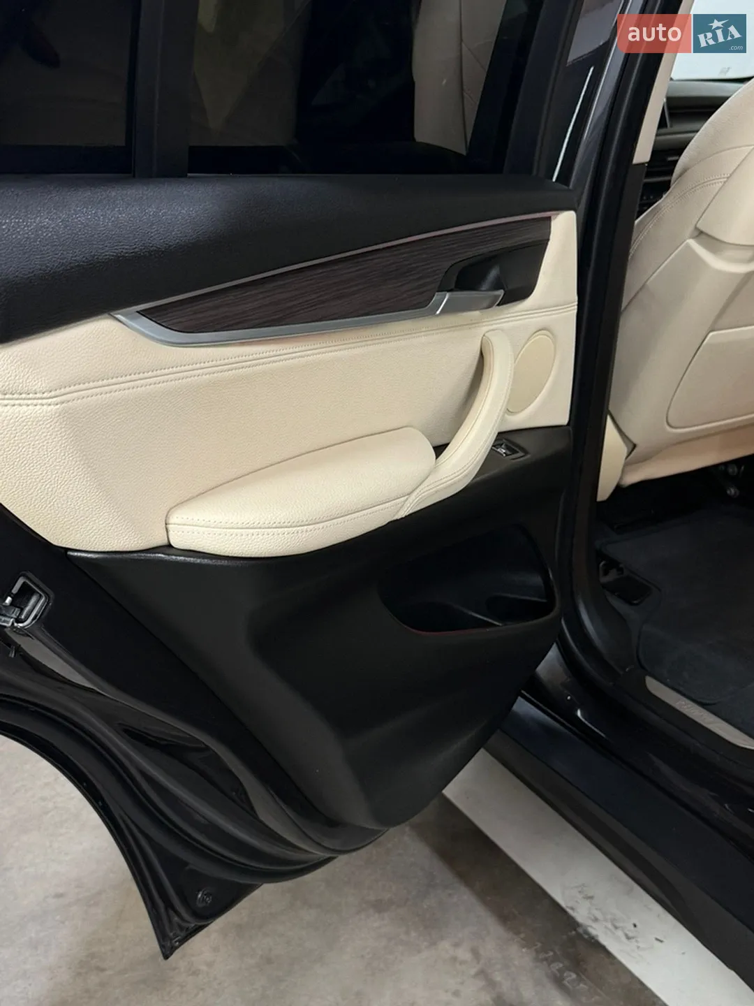 2016 BMW X5 - мініатюра 18