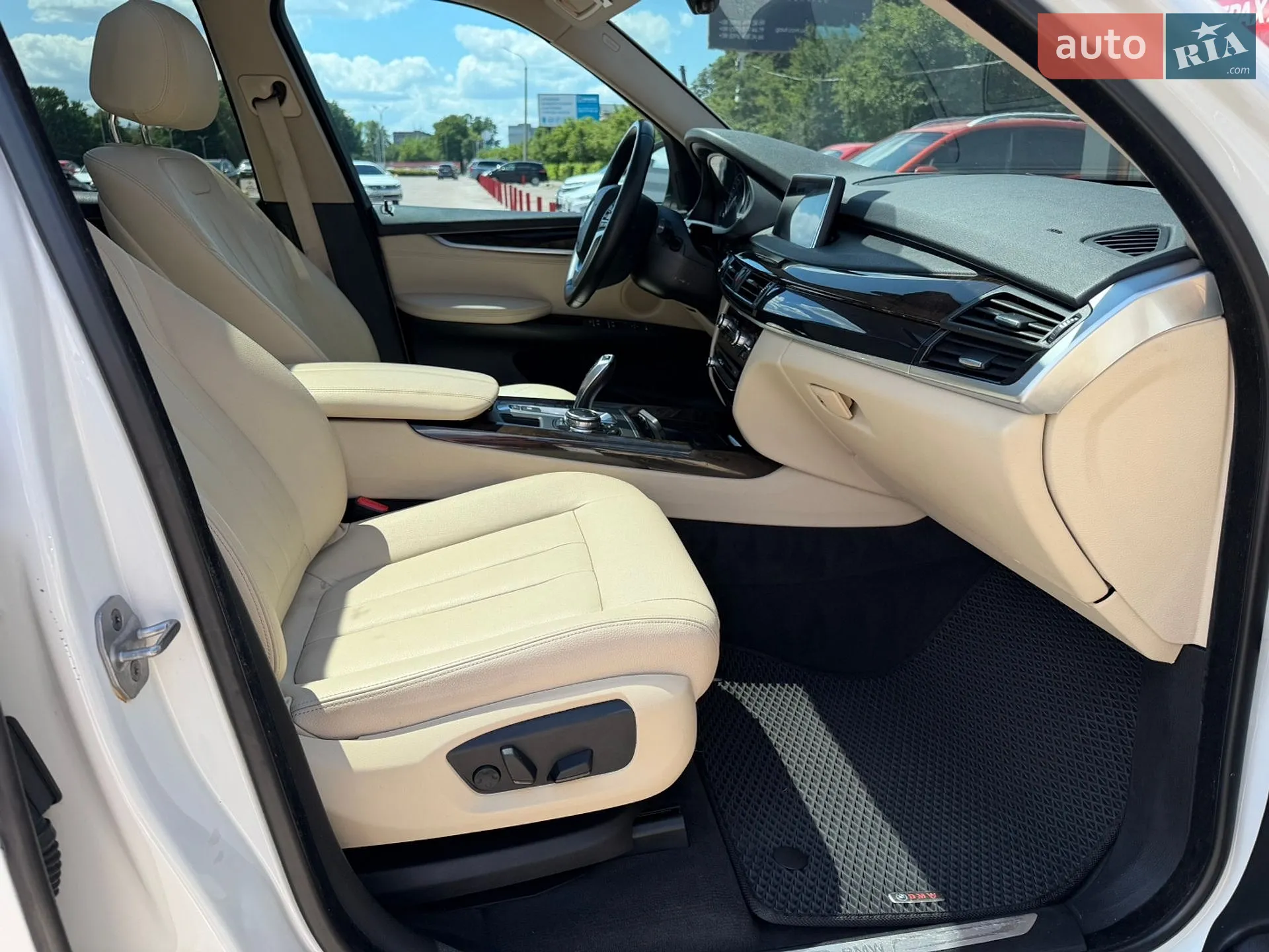 2016 BMW X5 - мініатюра 11