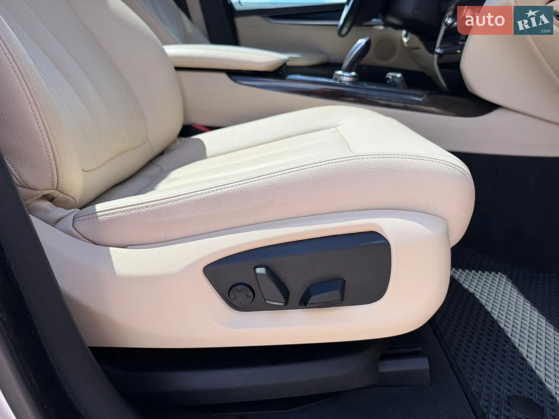 2016 BMW X5 - мініатюра 28