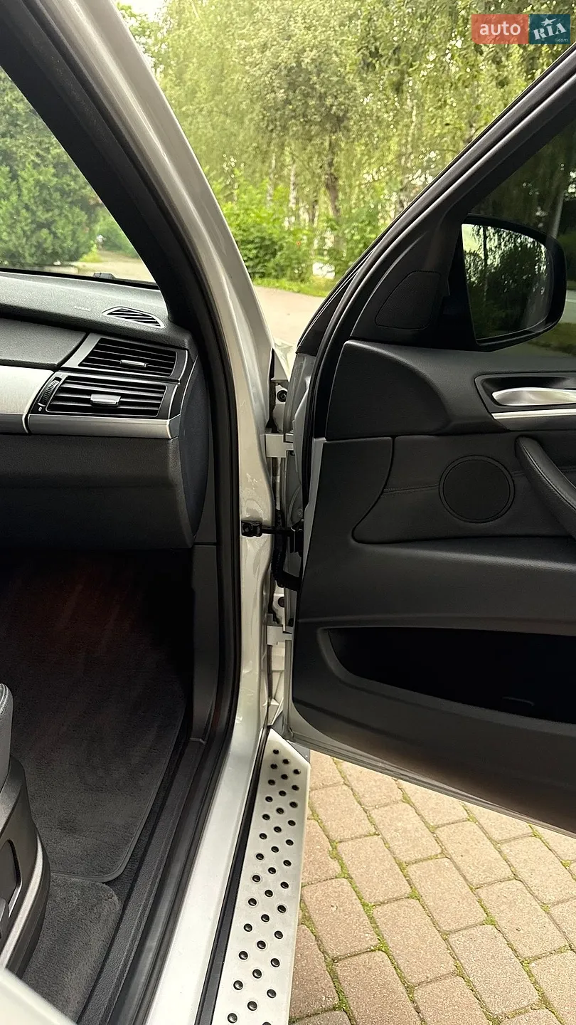 2010 BMW X5 - мініатюра 36