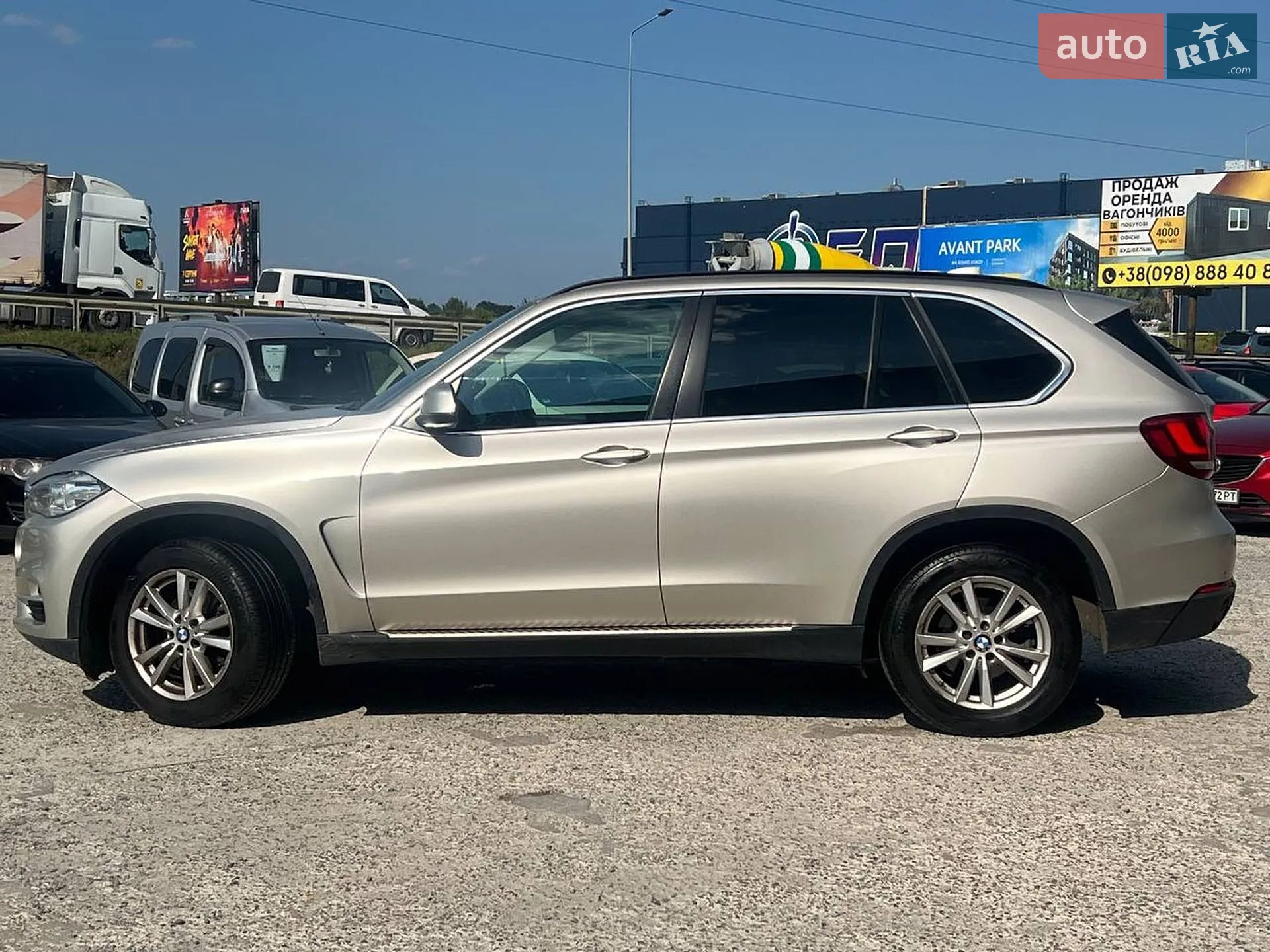 2016 BMW X5 - мініатюра 3