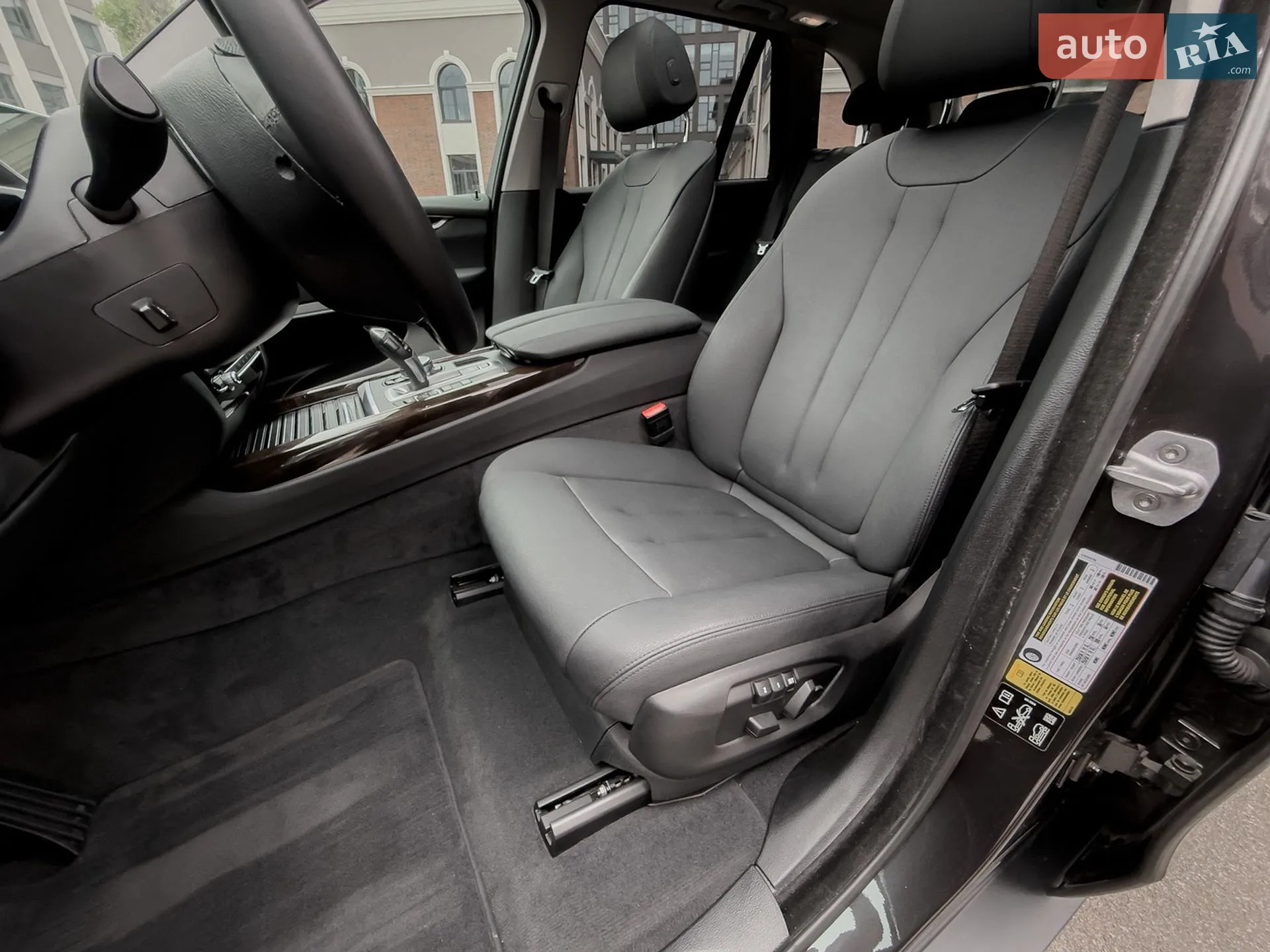 2016 BMW X5 - мініатюра 40
