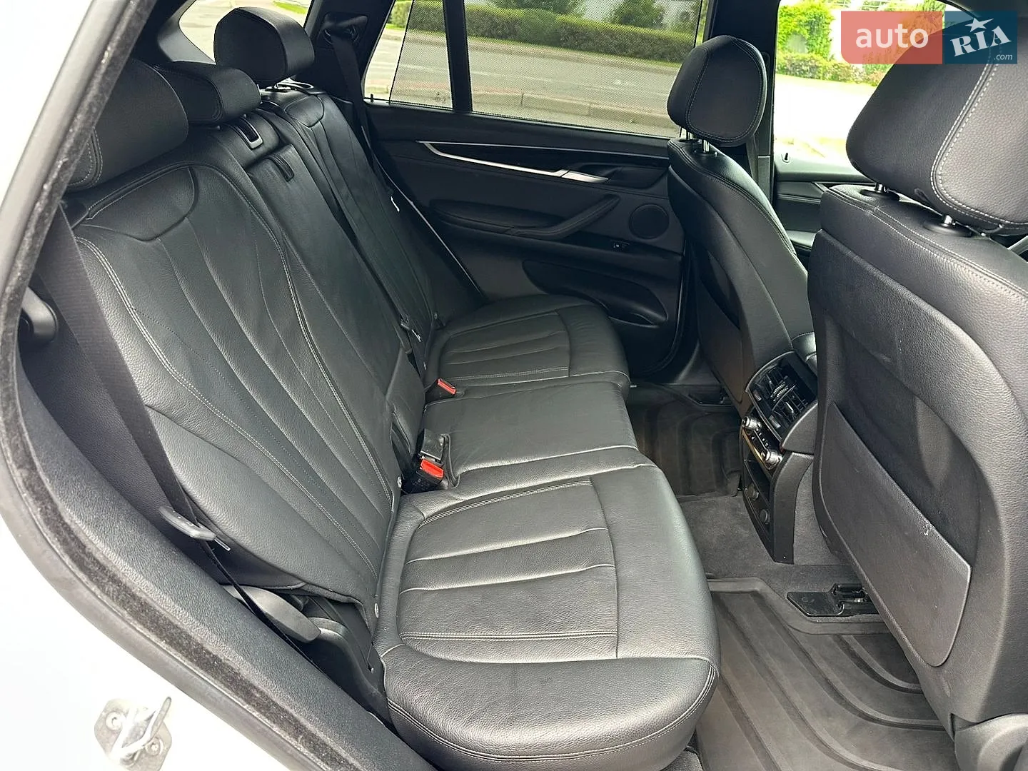 2017 BMW X5 - мініатюра 24