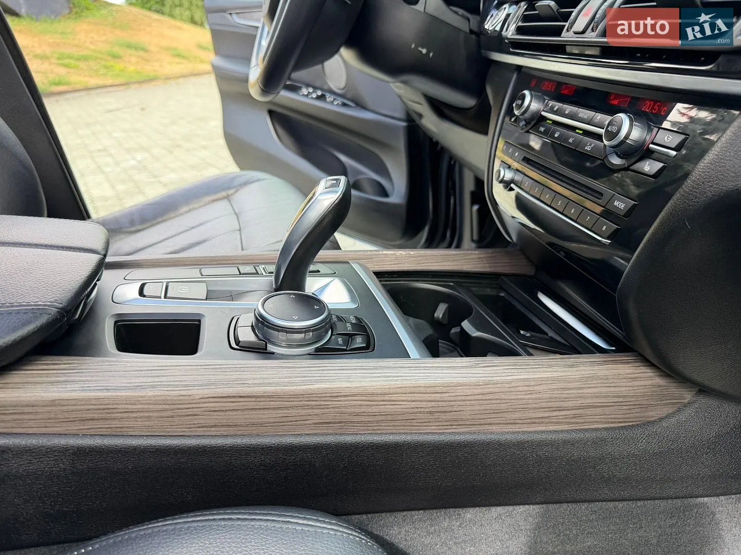 2015 BMW X5 - мініатюра 36