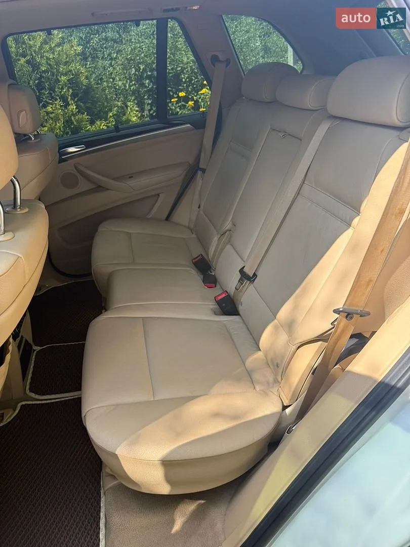 2011 BMW X5 - мініатюра 16