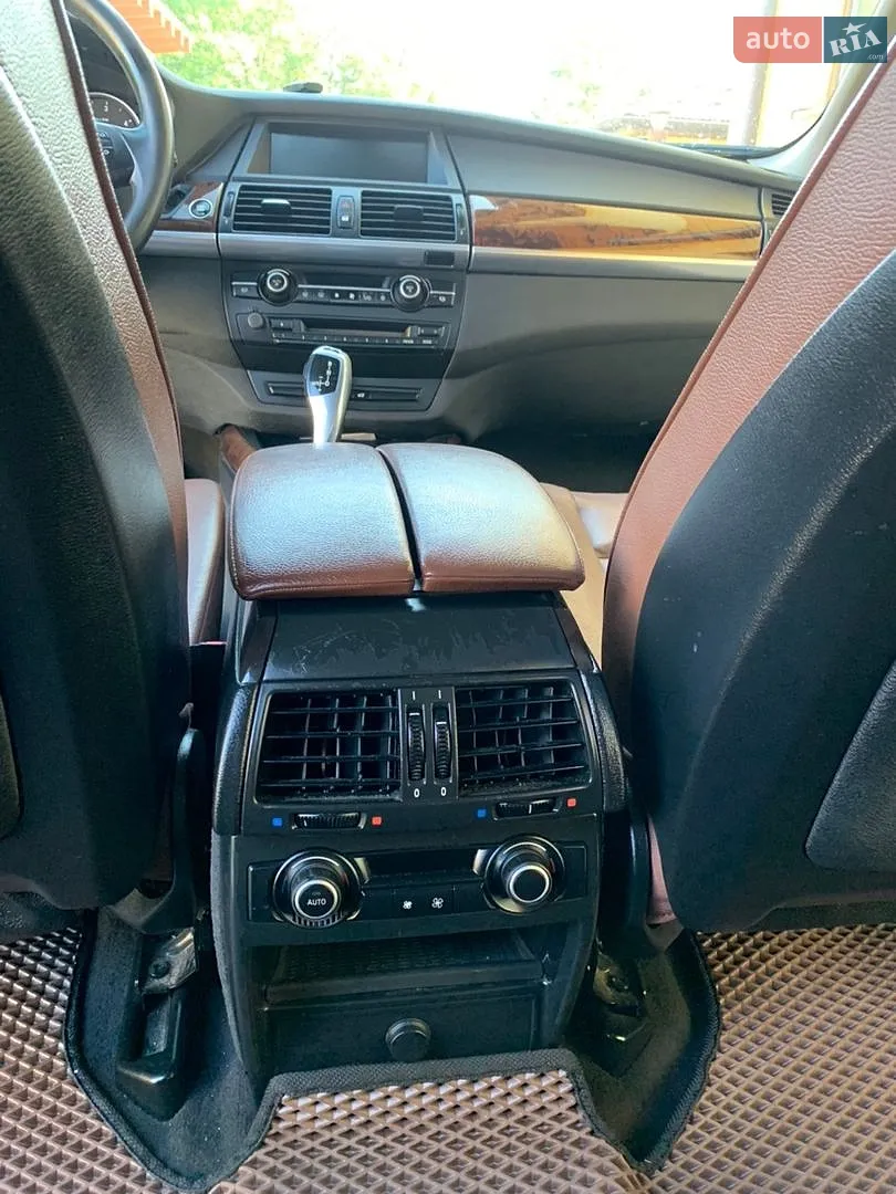 2010 BMW X5 - мініатюра 26