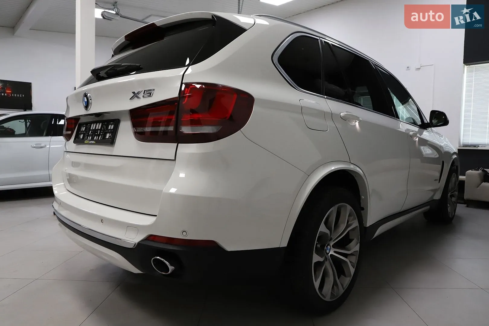 2016 BMW X5 - мініатюра 4