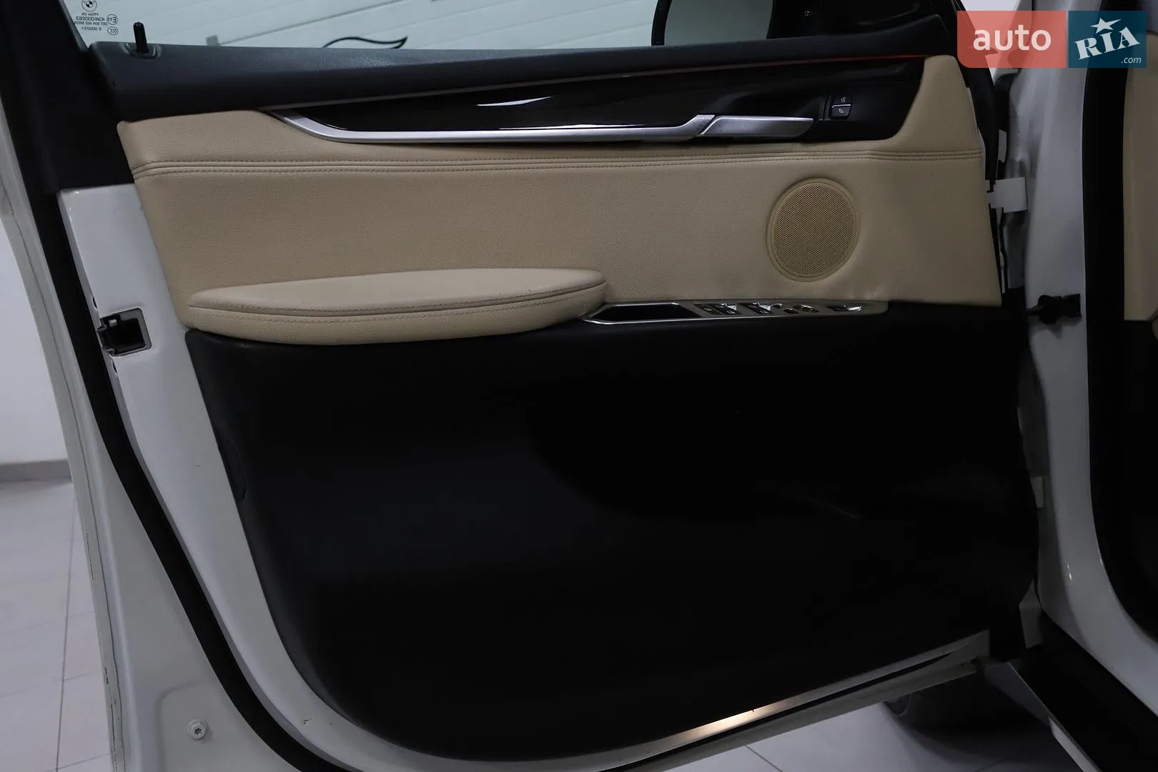 2016 BMW X5 - мініатюра 18