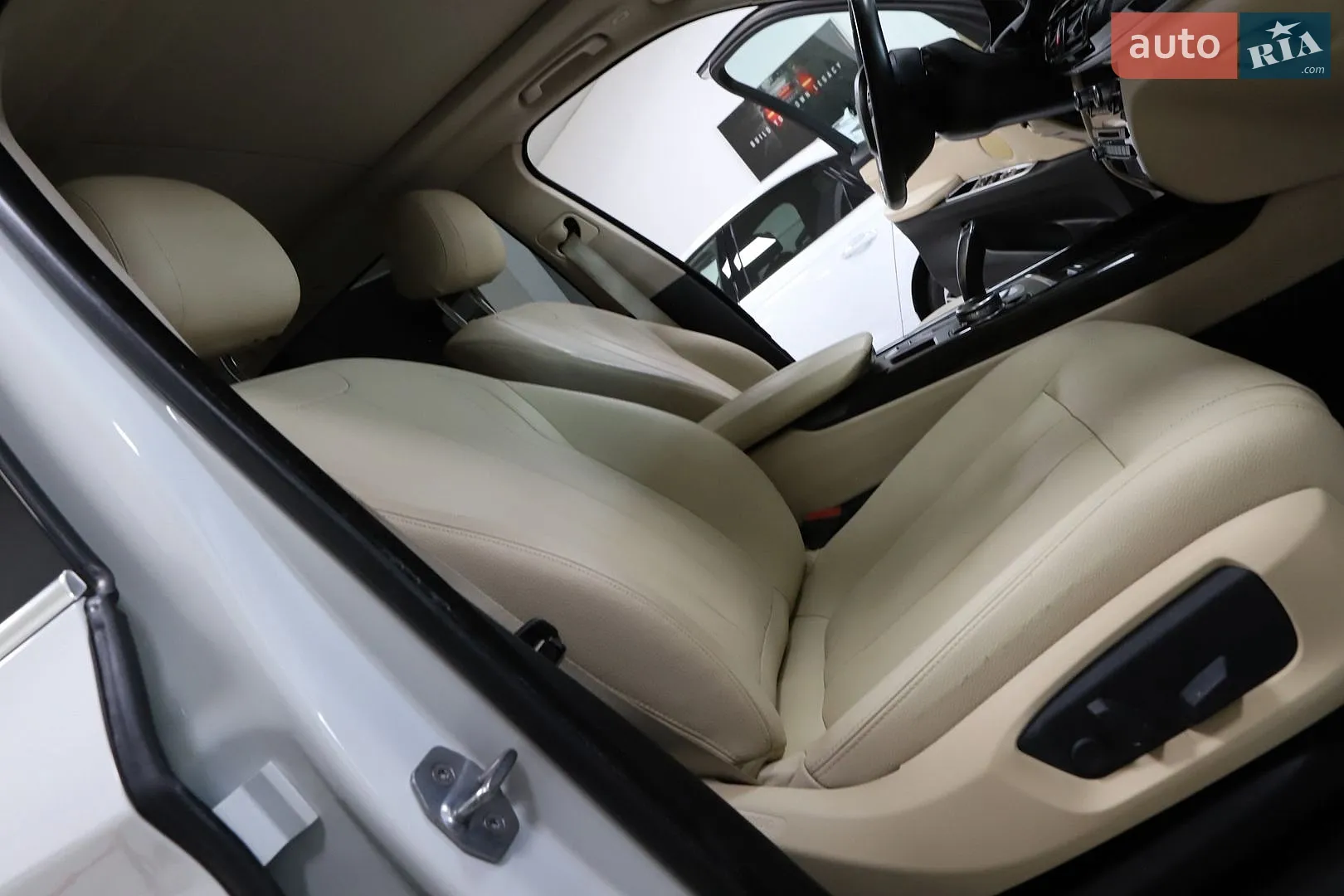 2016 BMW X5 - мініатюра 31