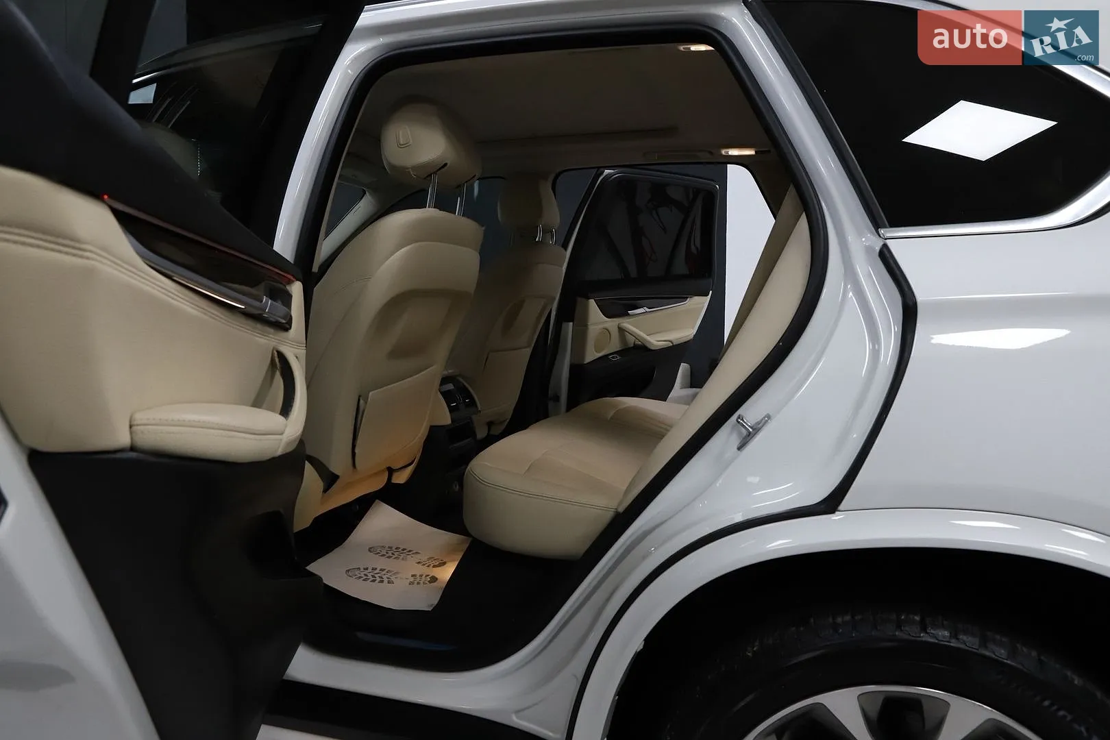 2016 BMW X5 - мініатюра 34