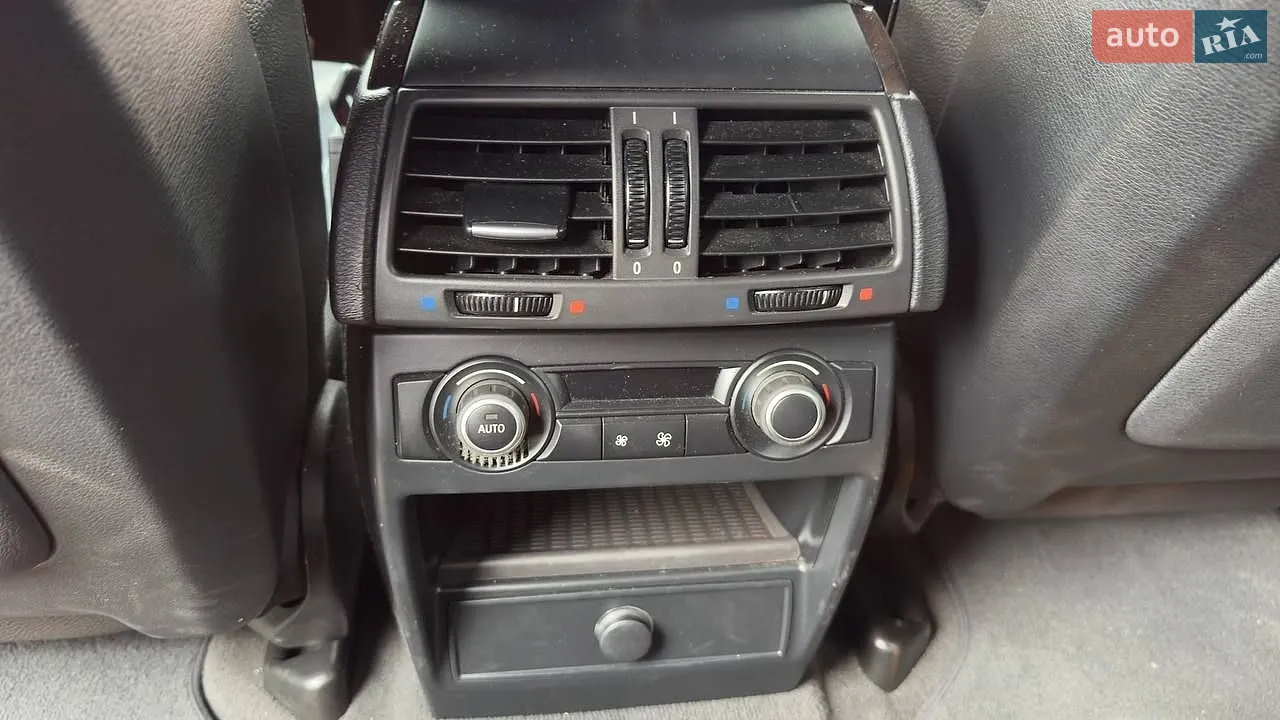 2010 BMW X5 - мініатюра 36