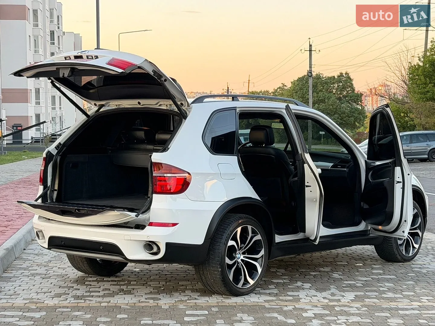 2011 BMW X5 - мініатюра 21