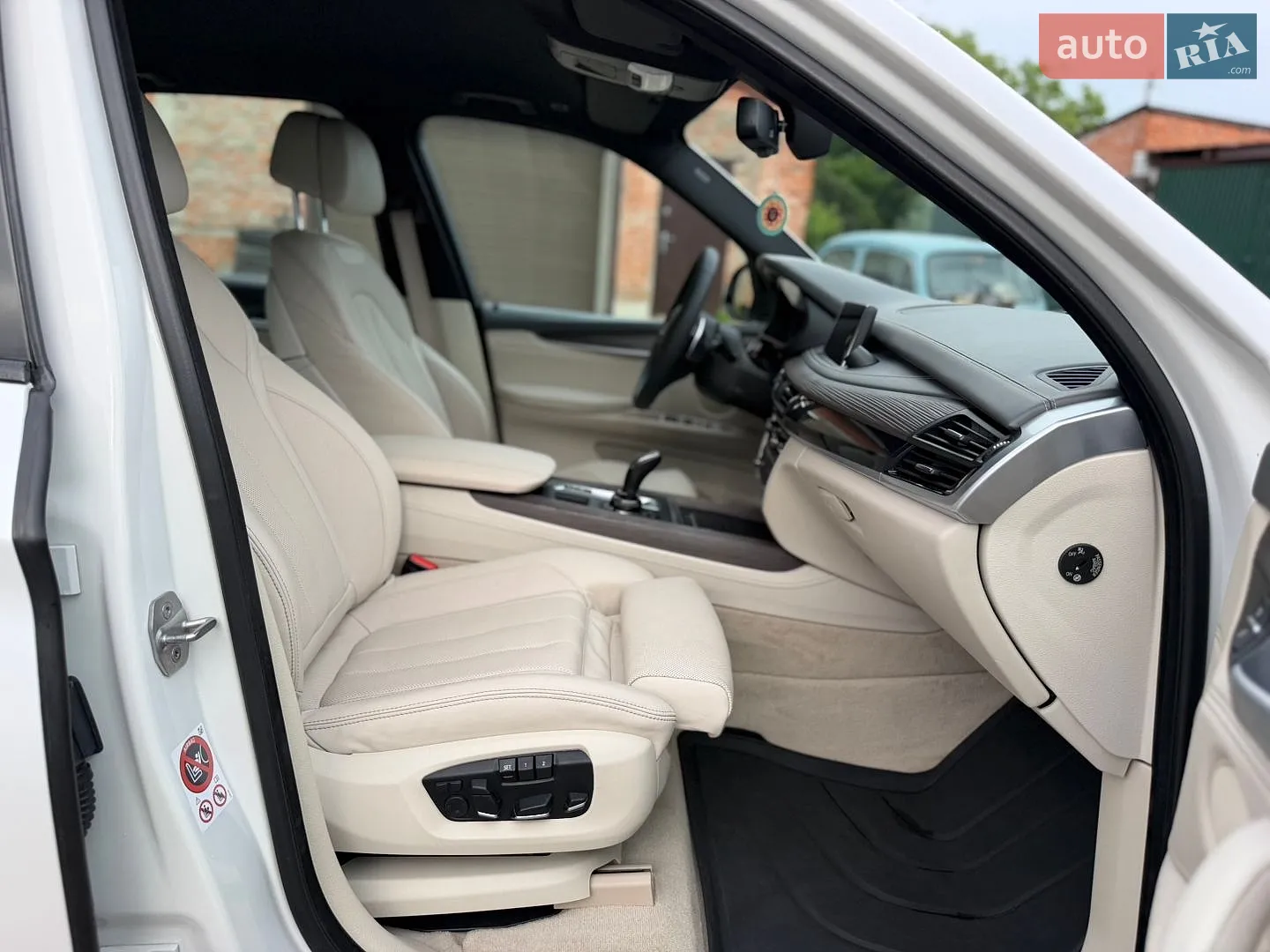 2015 BMW X5 - мініатюра 27
