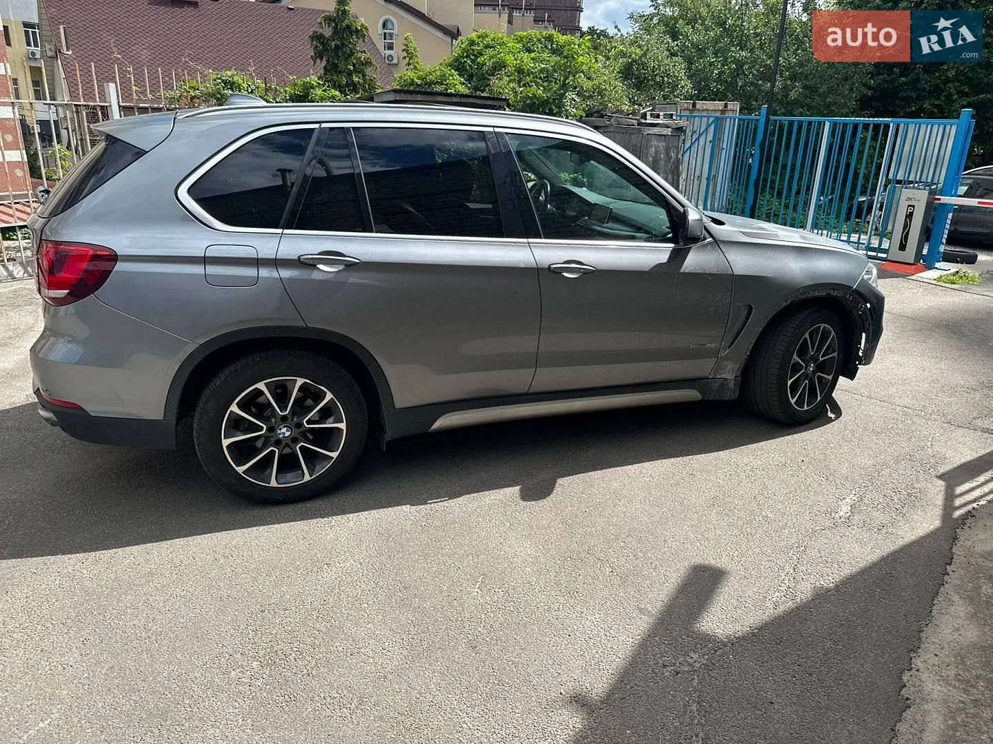 2016 BMW X5 - мініатюра 3