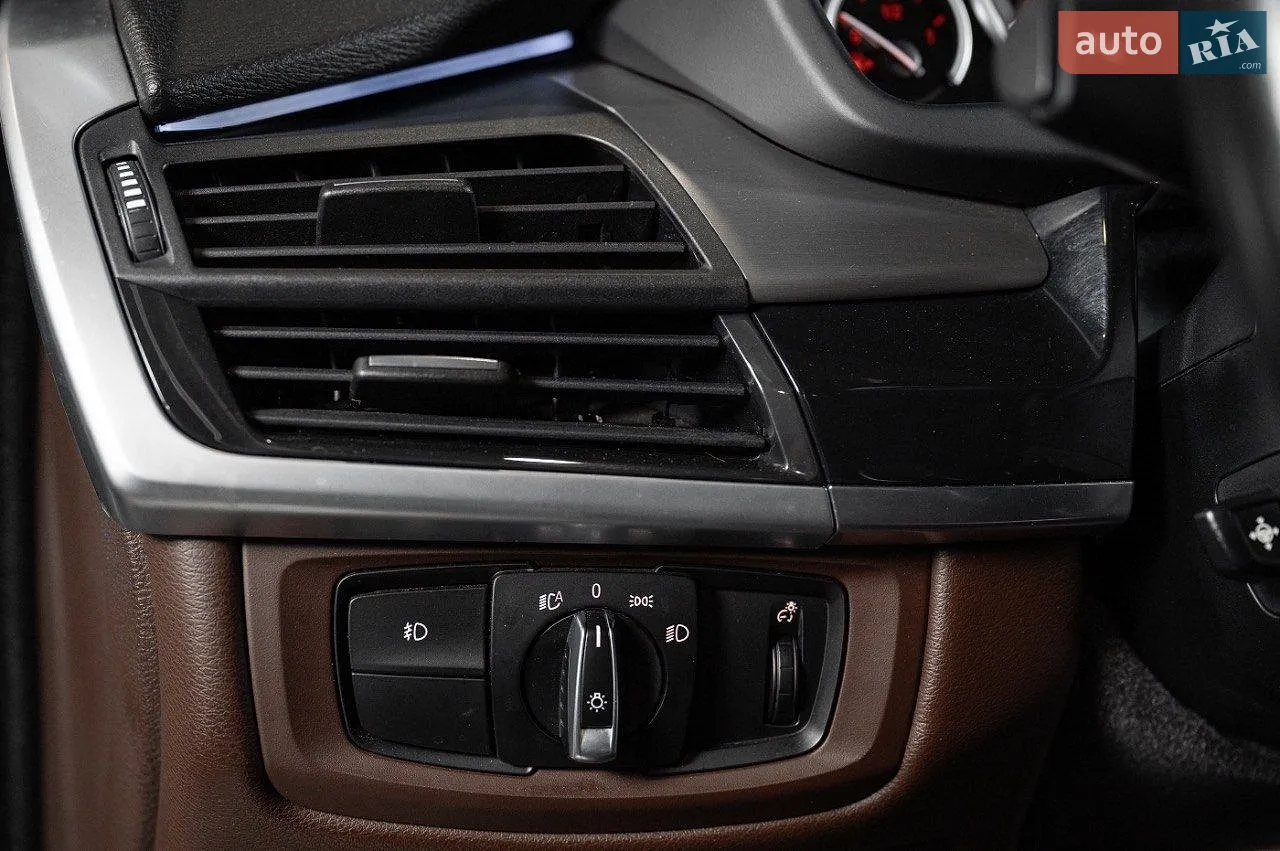 2016 BMW X5 - мініатюра 16