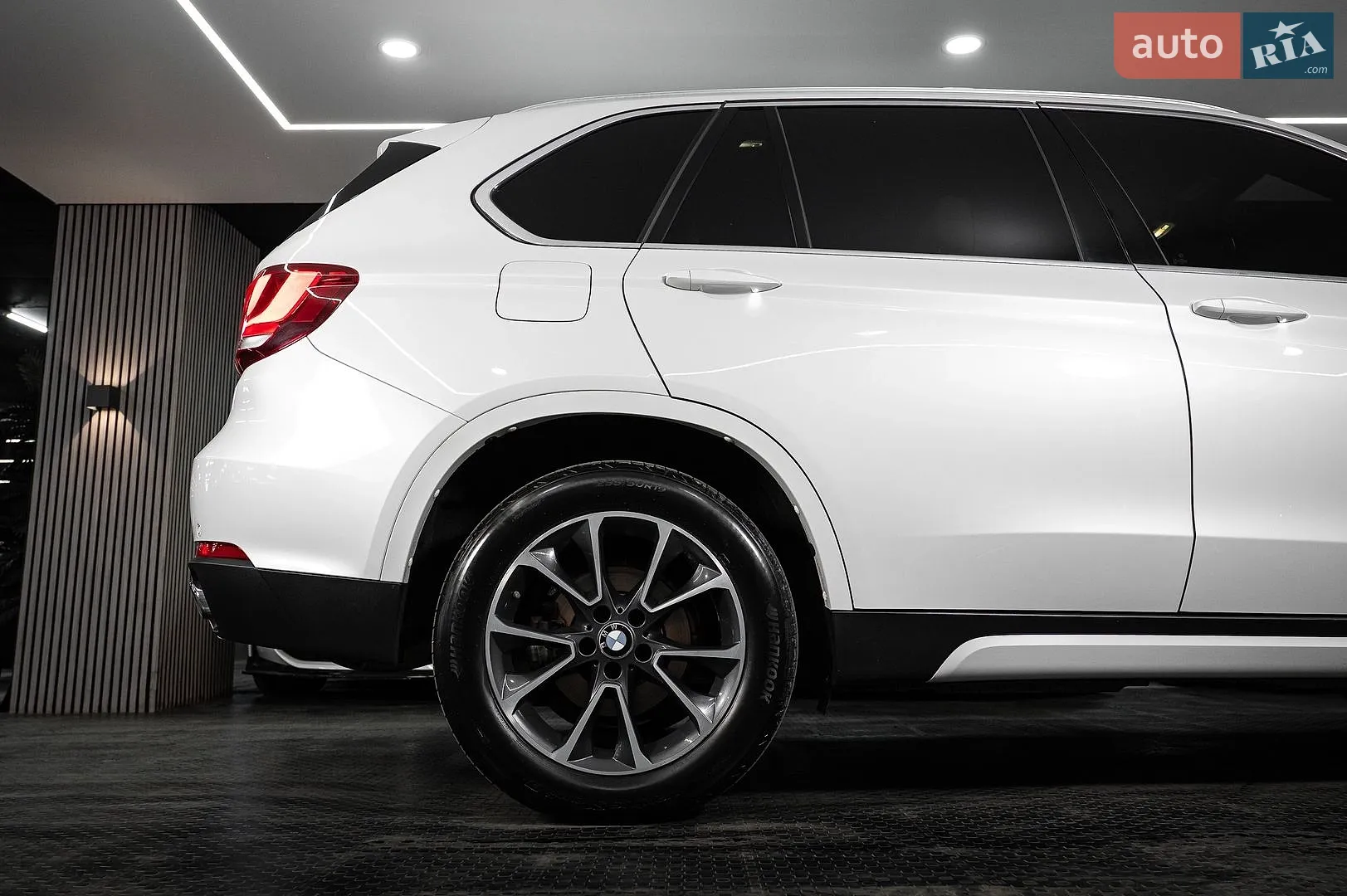 2017 BMW X5 - мініатюра 13