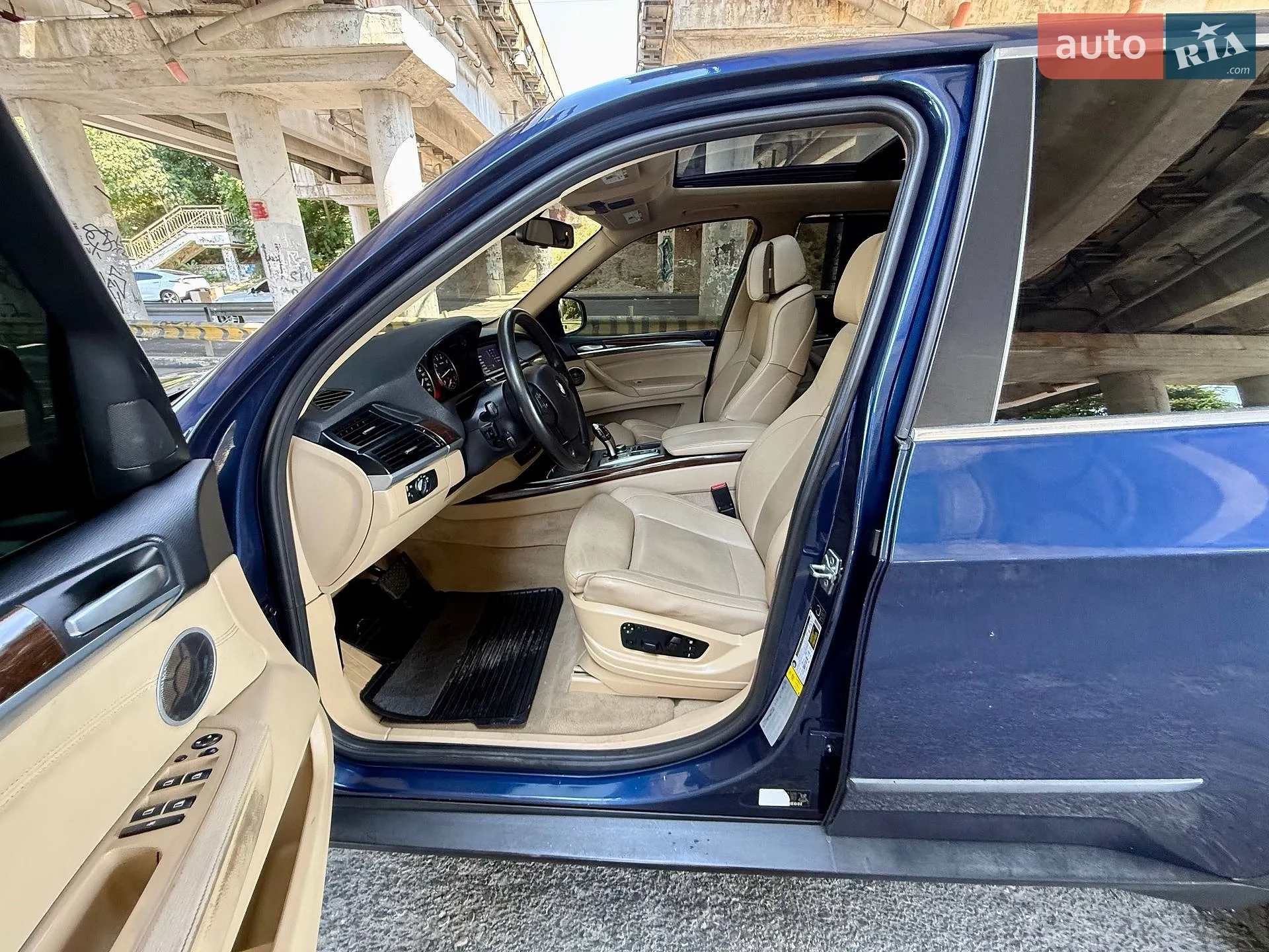 2010 BMW X5 - мініатюра 48