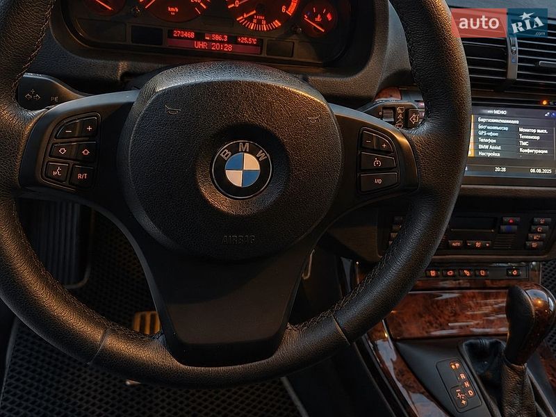 Внедорожник / Кроссовер BMW X5 2005 в Одессе