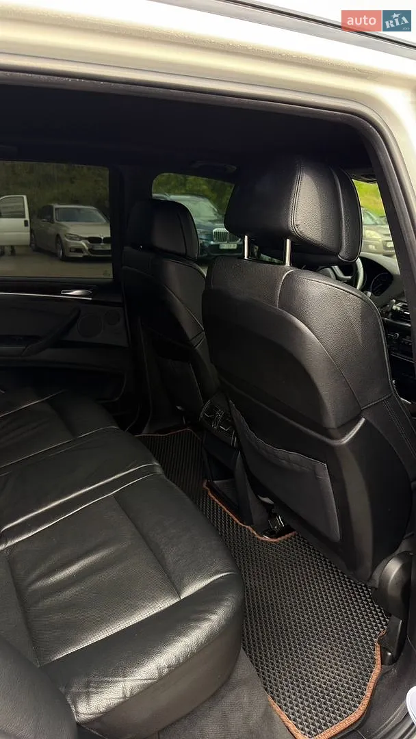 2011 BMW X5 - мініатюра 15
