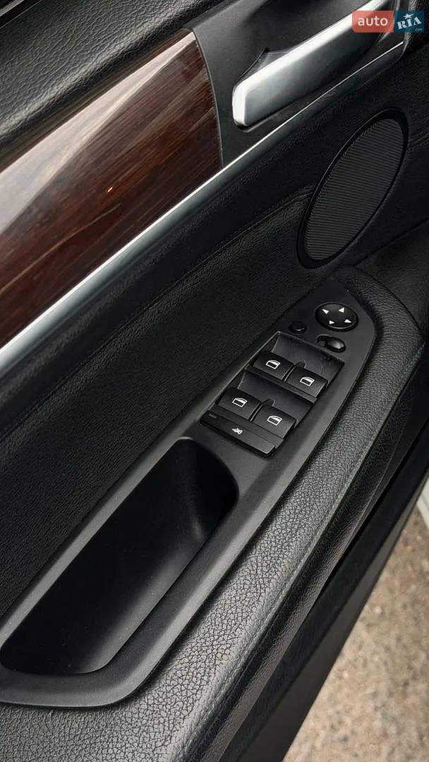 2011 BMW X5 - мініатюра 45