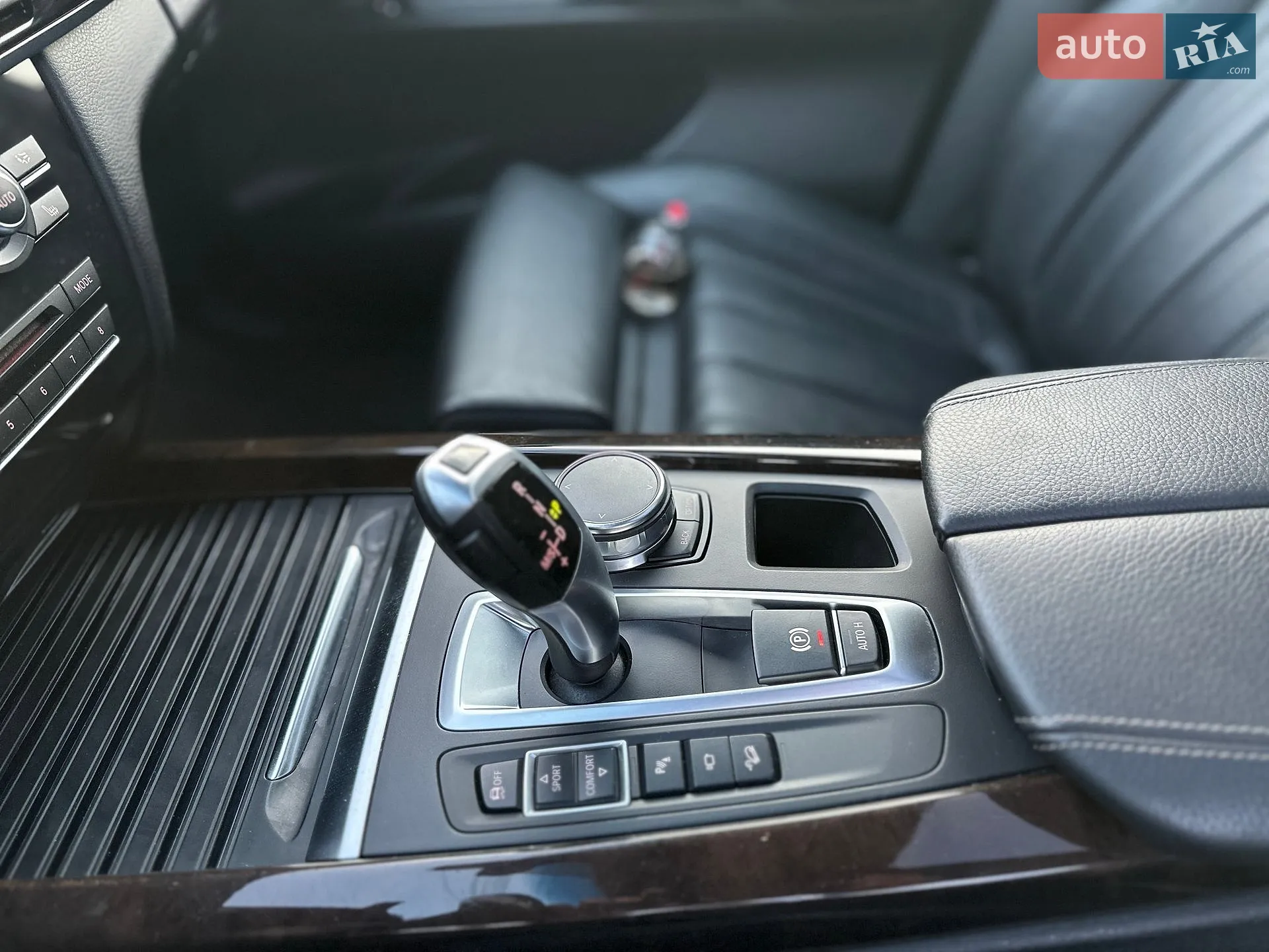 2017 BMW X5 - мініатюра 40