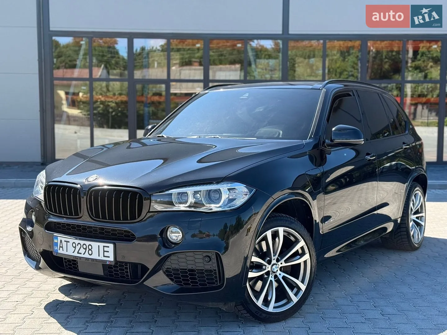 2017 BMW X5 - мініатюра 16