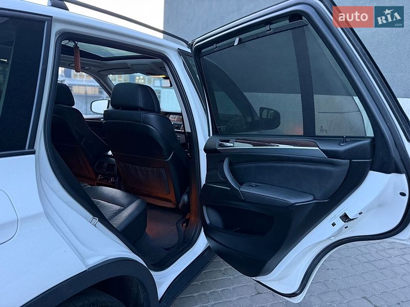 Внедорожник / Кроссовер BMW X5 2009 в Тернополе