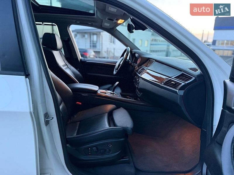 Внедорожник / Кроссовер BMW X5 2009 в Тернополе