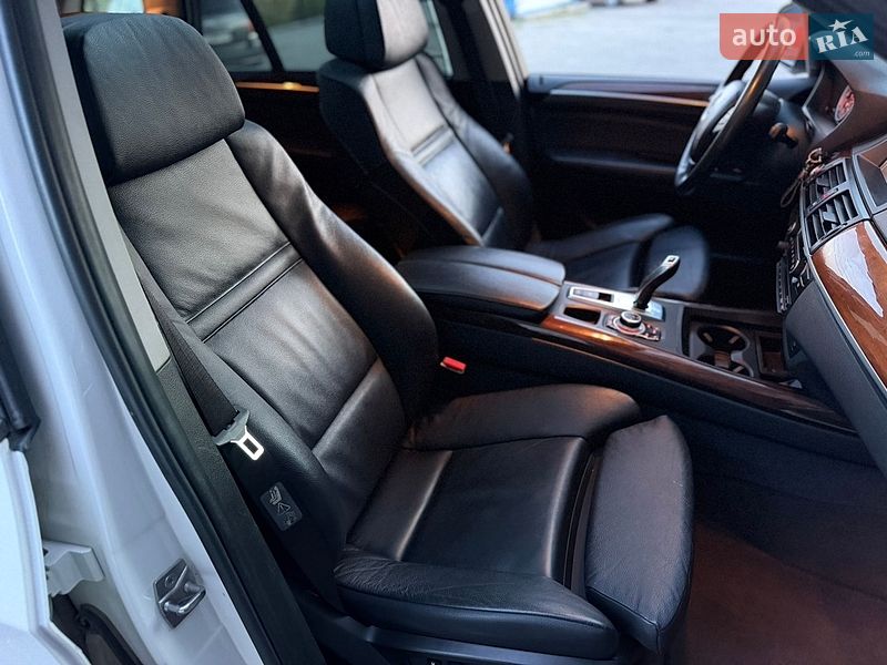Внедорожник / Кроссовер BMW X5 2009 в Тернополе
