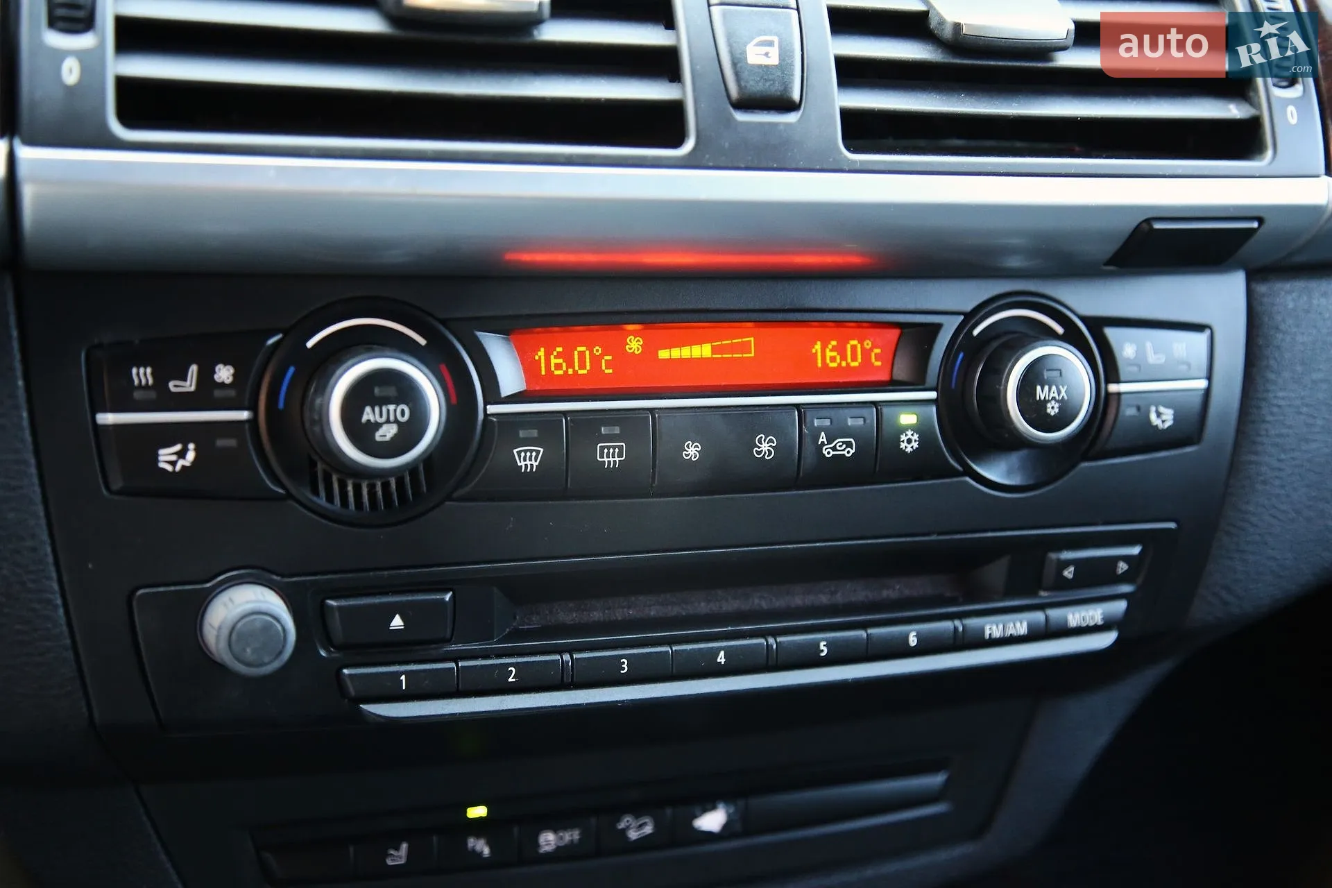 2011 BMW X5 - мініатюра 17