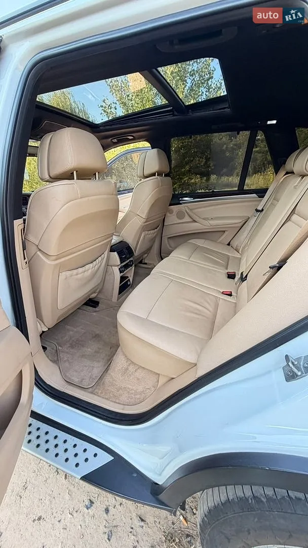 2011 BMW X5 - мініатюра 10