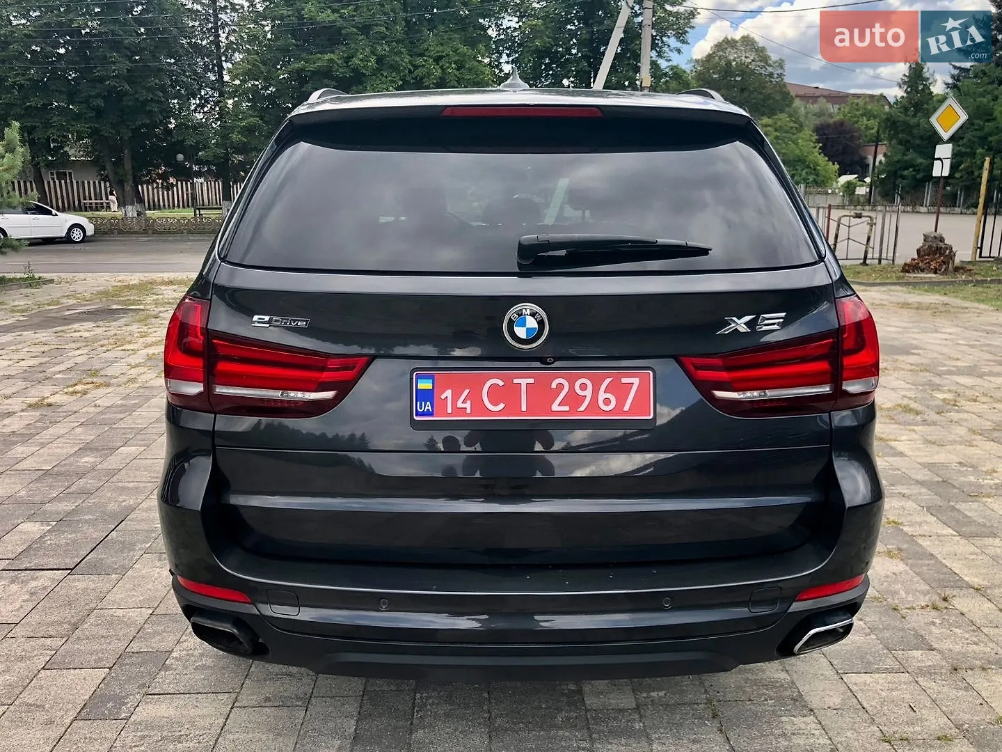 2016 BMW X5 - мініатюра 11