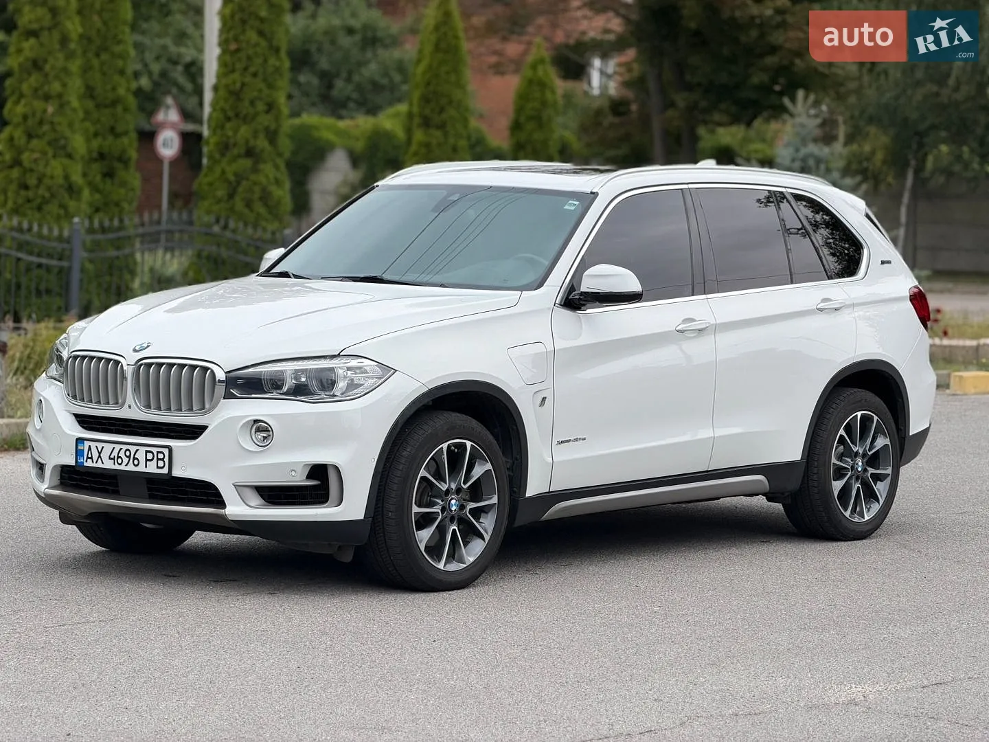 2017 BMW X5 - мініатюра 2