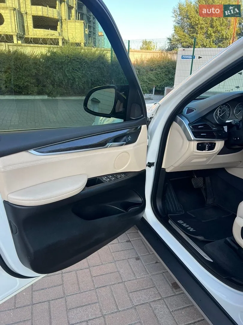2017 BMW X5 - мініатюра 18