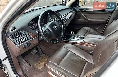 Внедорожник / Кроссовер BMW X5 2011 в Николаеве